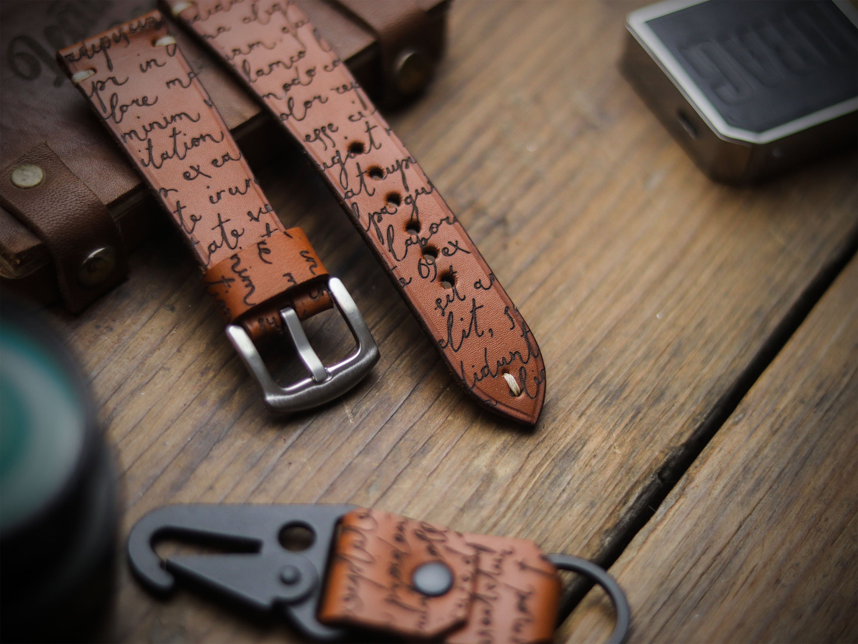 E3 ENGRAVED HAND-CRAFTED QUICK PINS STRAPS - TAN BROWN