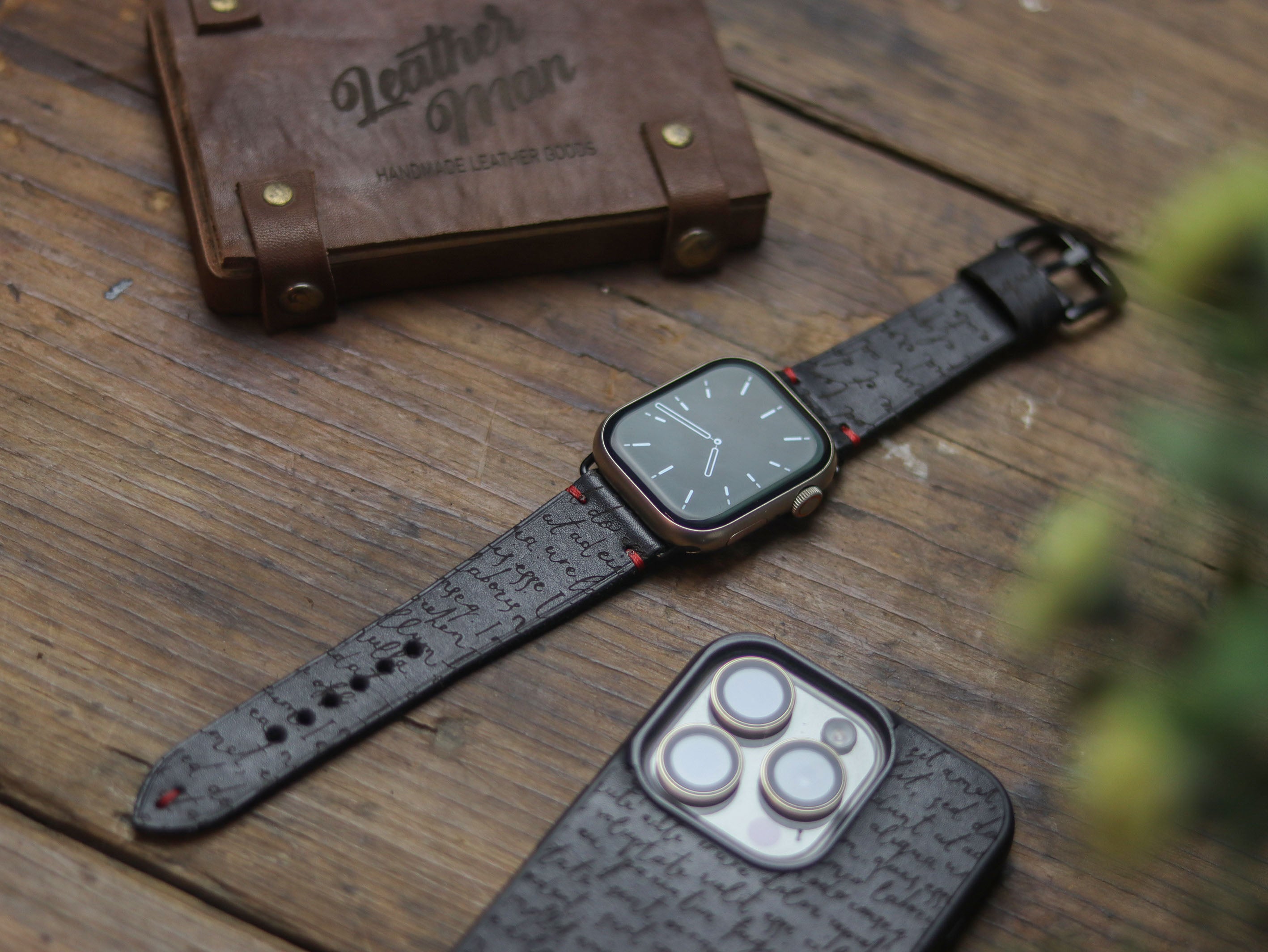 E3 ENGRAVED HAND-CRAFTED APPLE STRAPS - PHANTOM BLACK