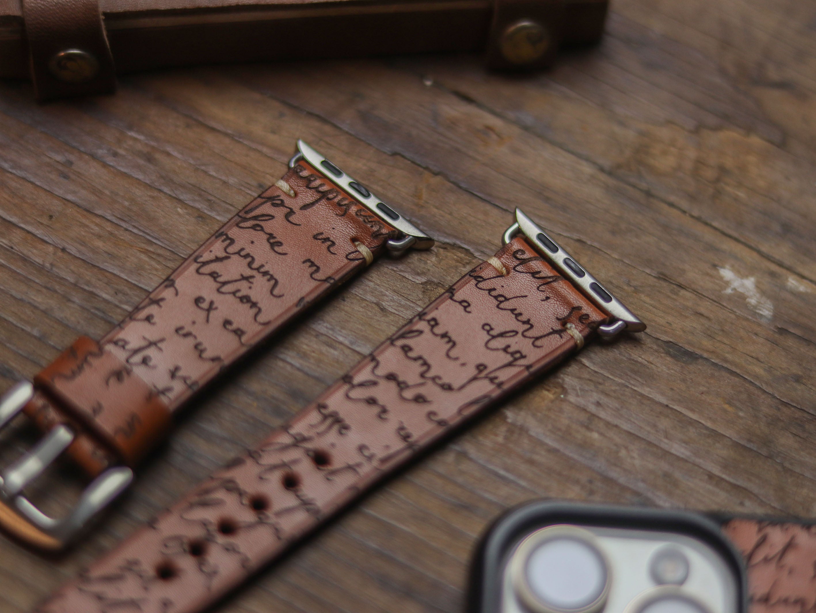 E3 ENGRAVED HAND-CRAFTED APPLE STRAPS - TAN BROWN