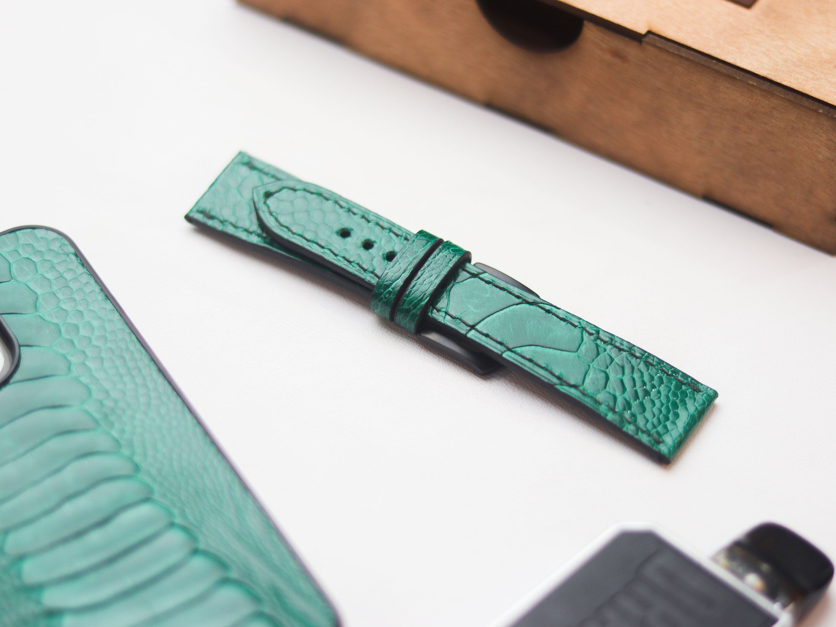 OSTRICH LEG SKIN WATCH STRAPS - EMERALD GREEN