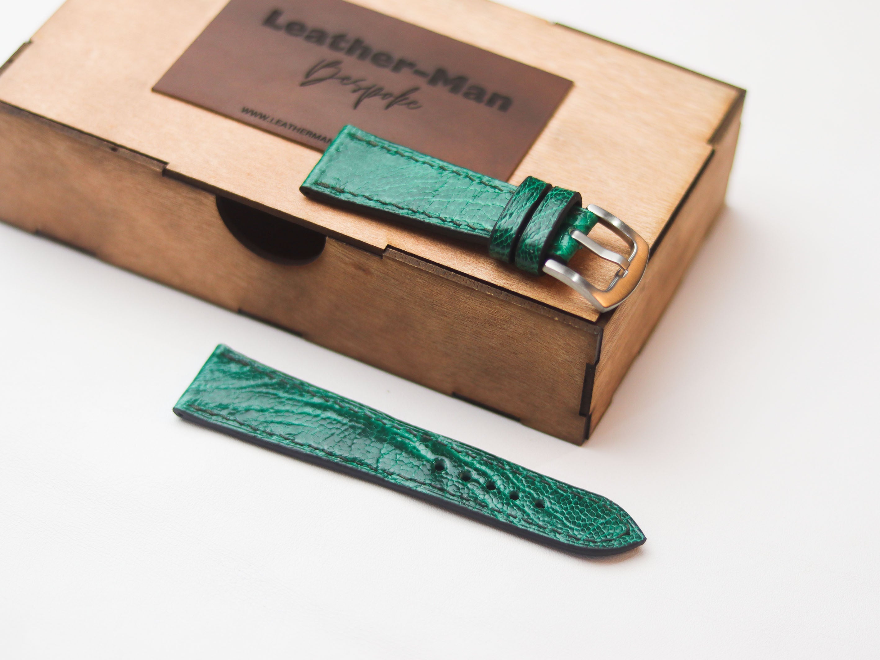 OSTRICH LEG SKIN WATCH STRAPS - EMERALD GREEN (KNEE SIDE)