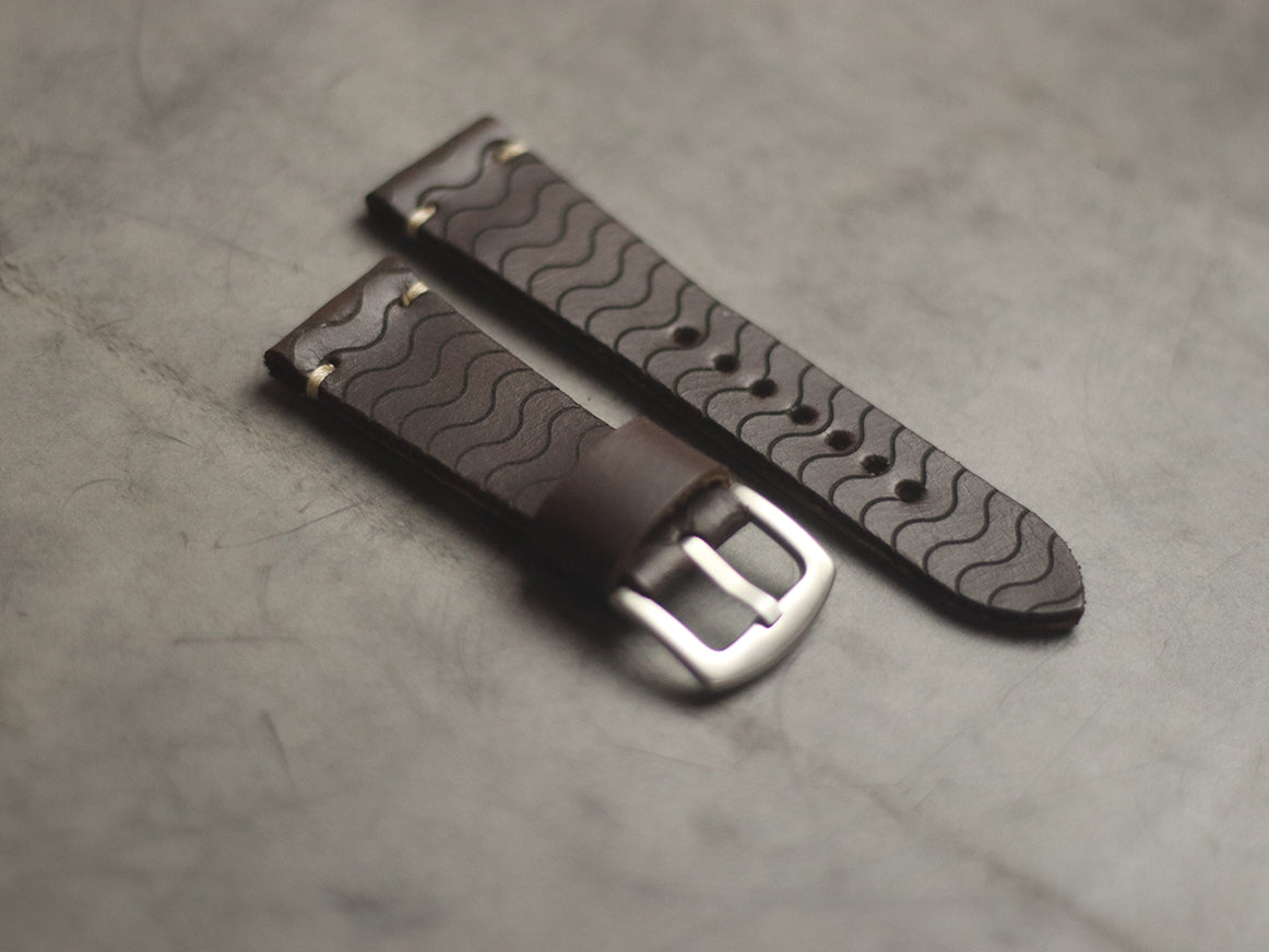 "E2" ENGRAVED STRAPS - CHOCOLATE BROWN