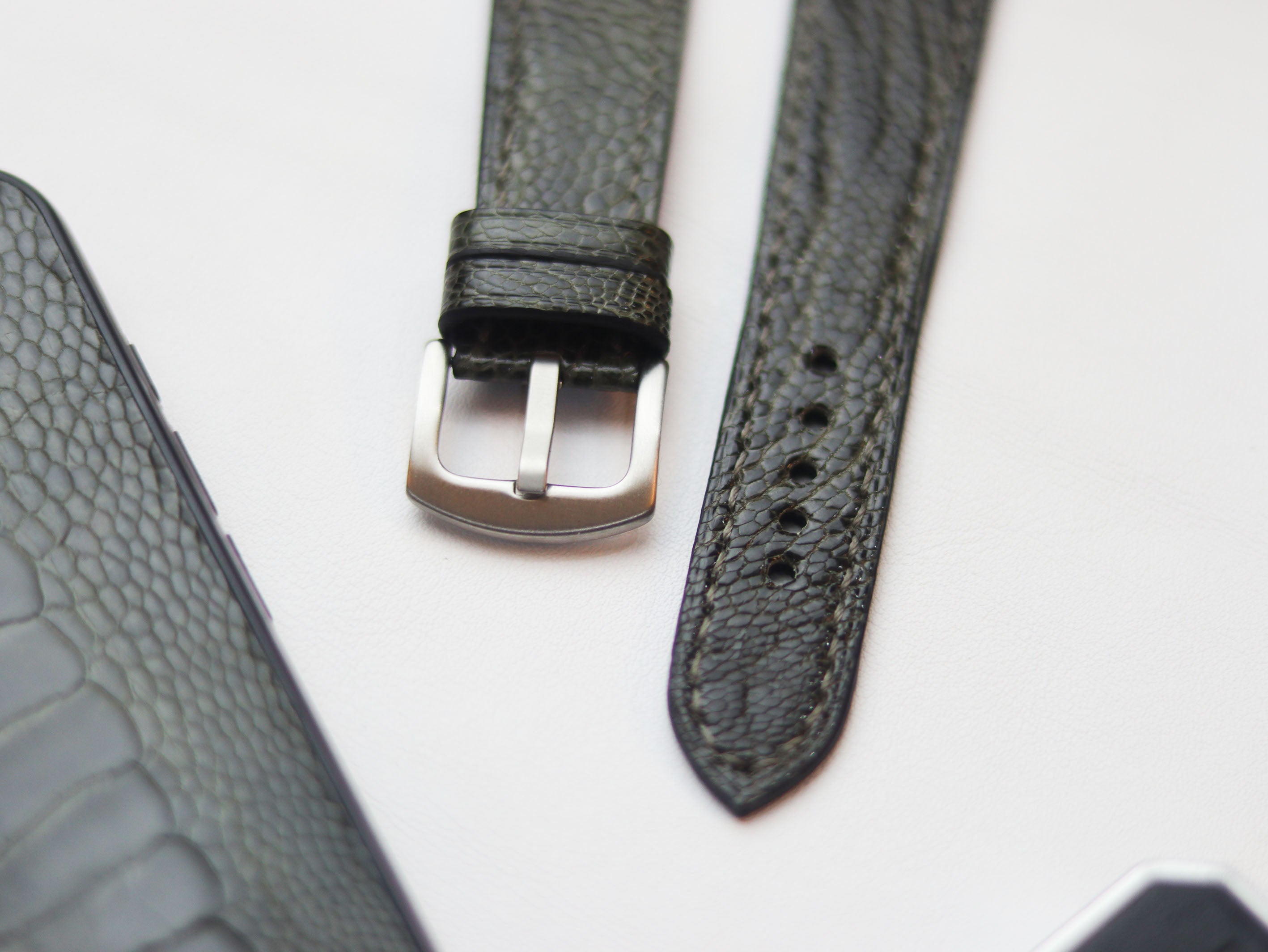 OSTRICH LEG SKIN WATCH STRAPS - GRAPHITE GREY (KNEE SIDE)