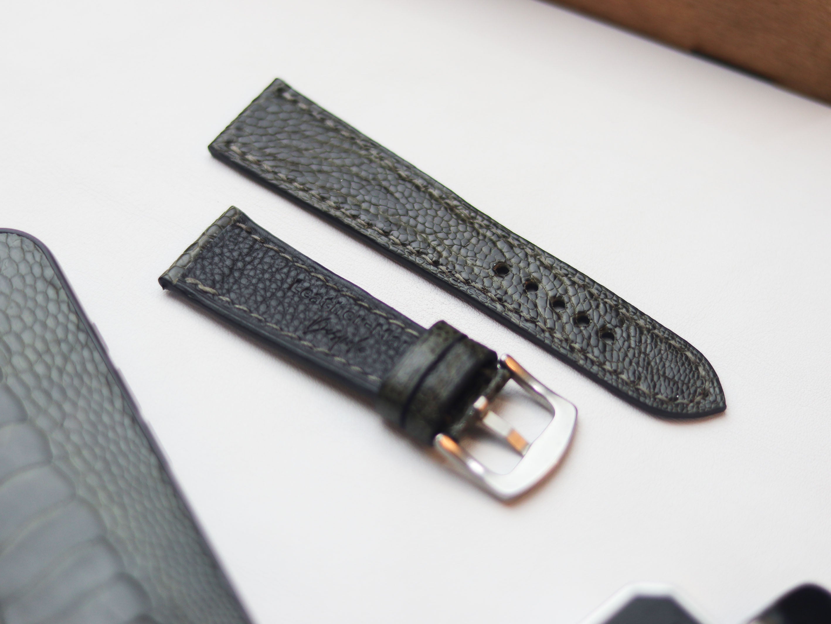 OSTRICH LEG SKIN WATCH STRAPS - GRAPHITE GREY (KNEE SIDE)