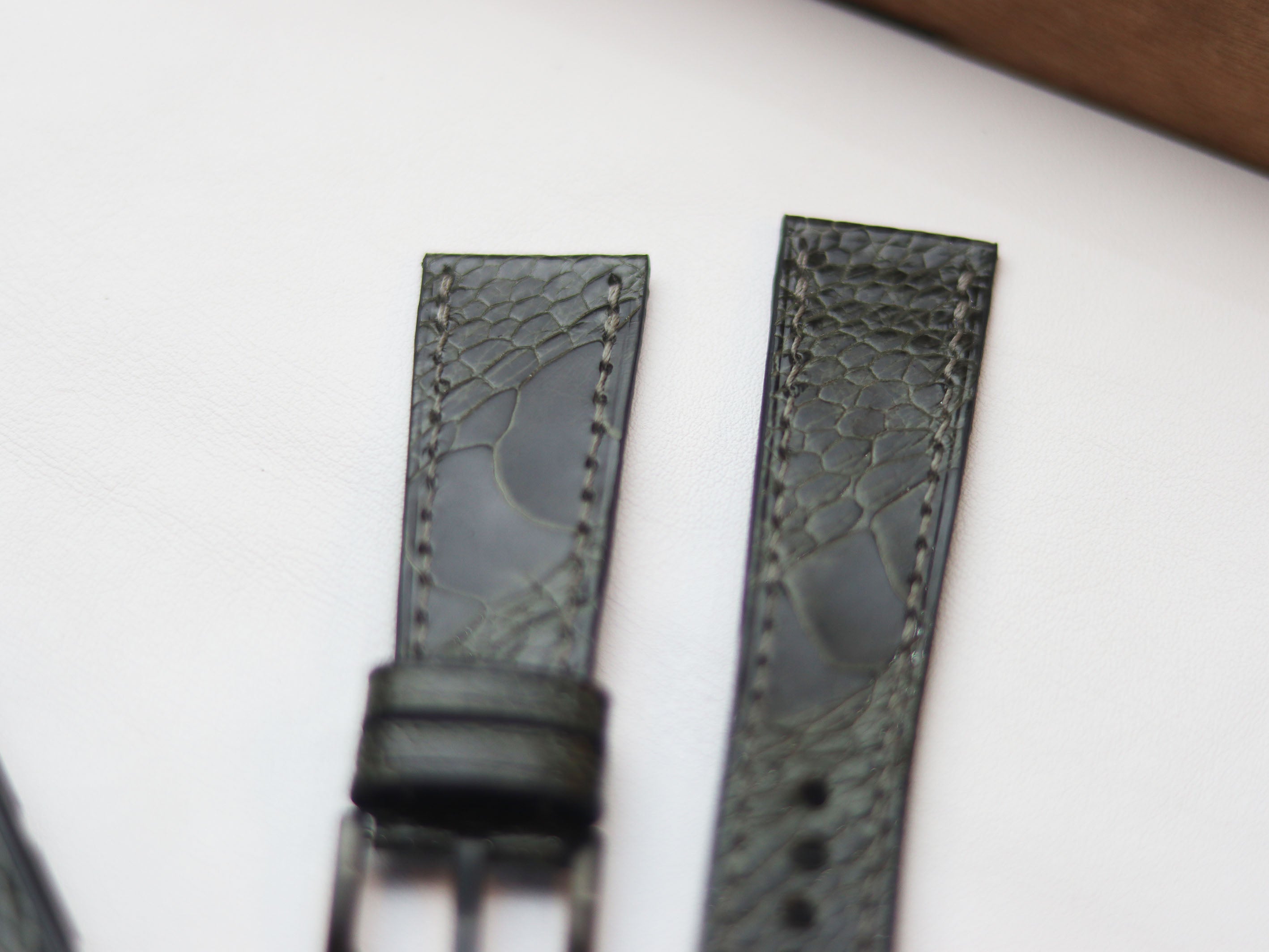 OSTRICH LEG SKIN WATCH STRAPS - GRAPHITE GREY