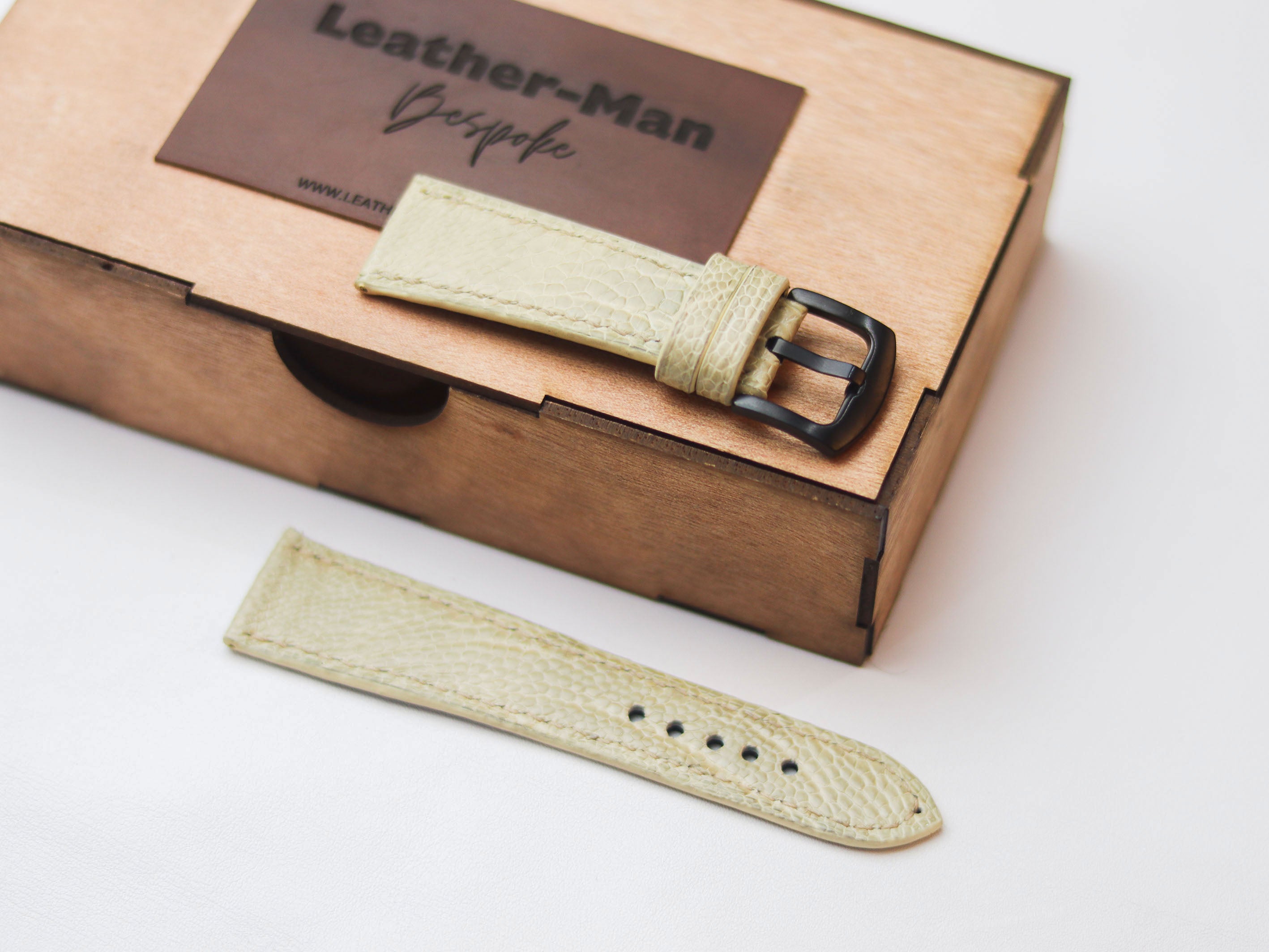 OSTRICH LEG SKIN WATCH STRAPS - PARCHMENT BIEGE (KNEE SIDE)