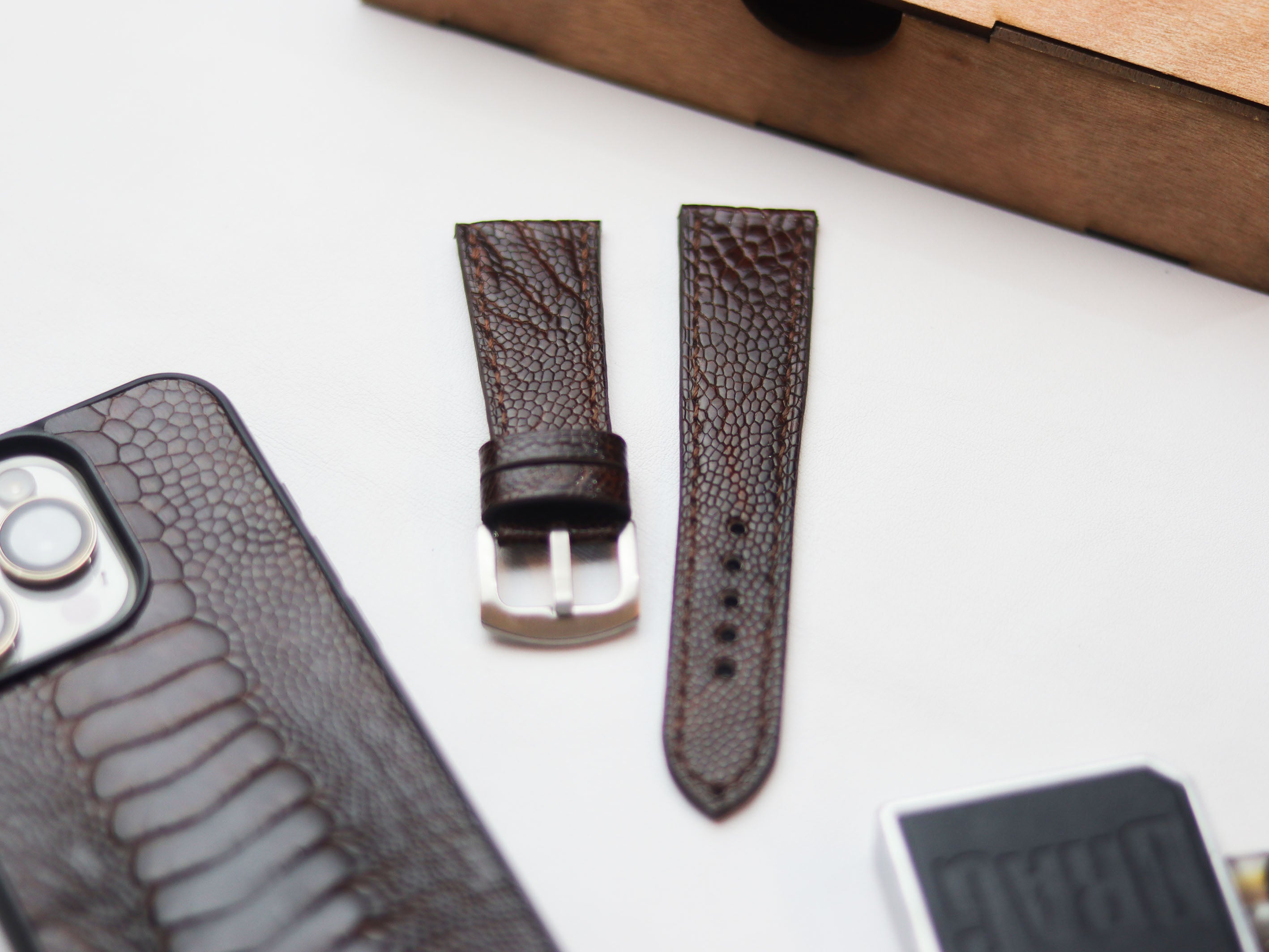 OSTRICH LEG SKIN WATCH STRAPS - PECAN BROWN (KNEE SIDE)