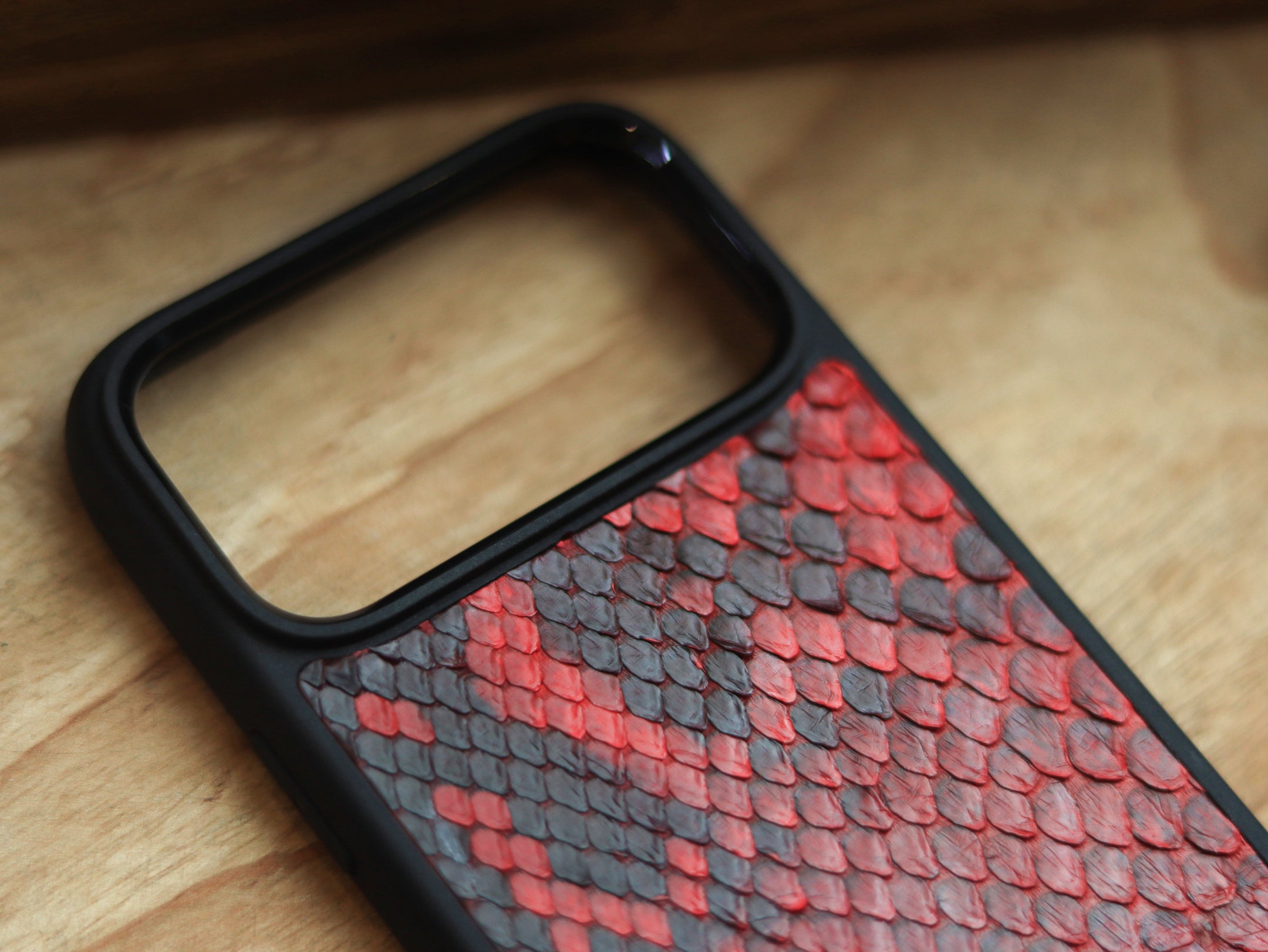VENETIAN RED PYTHON SKIN MAGSAFE CASE