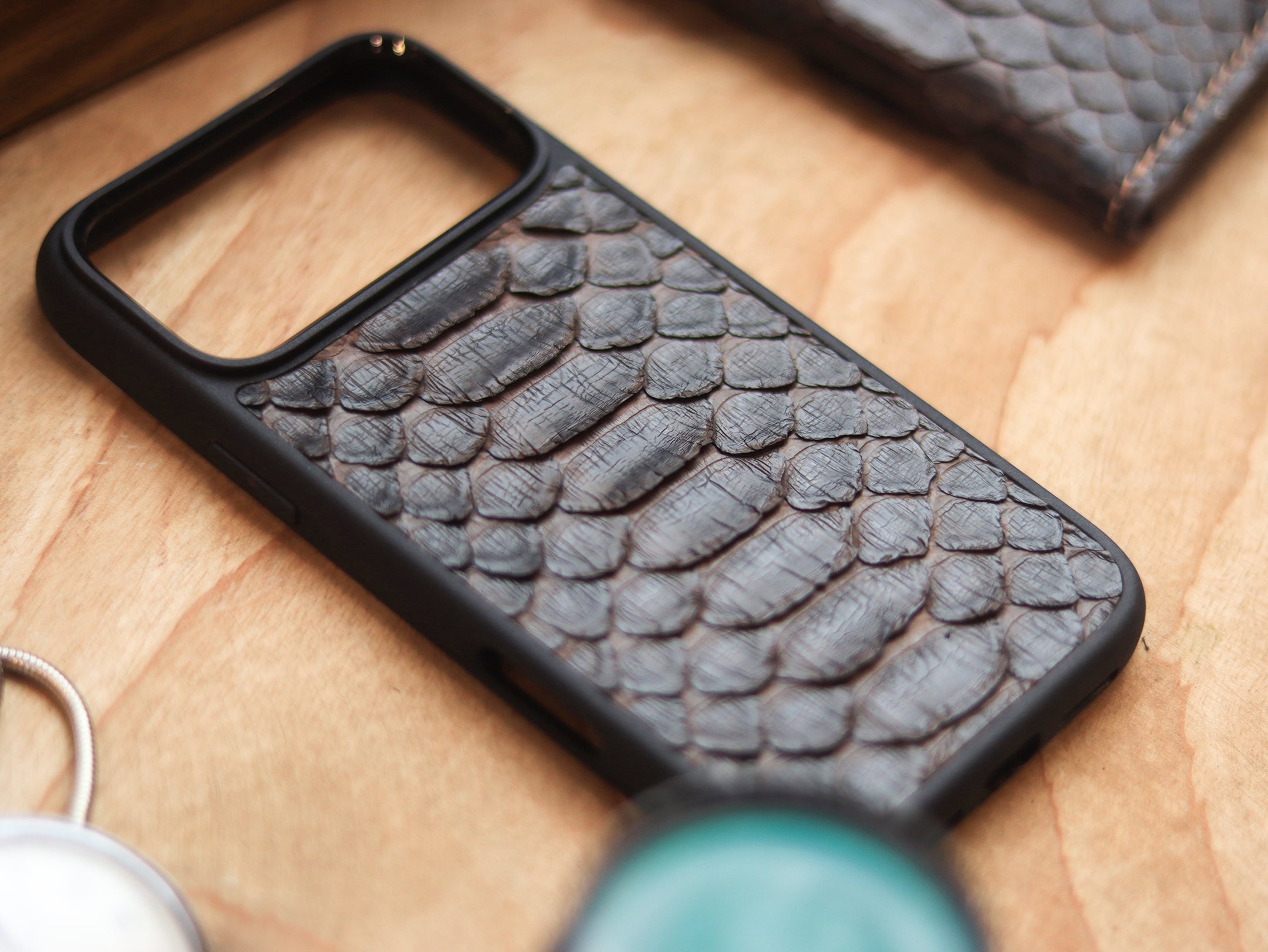 PECAN BROWN PYTHON SKIN MAGSAFE CASE