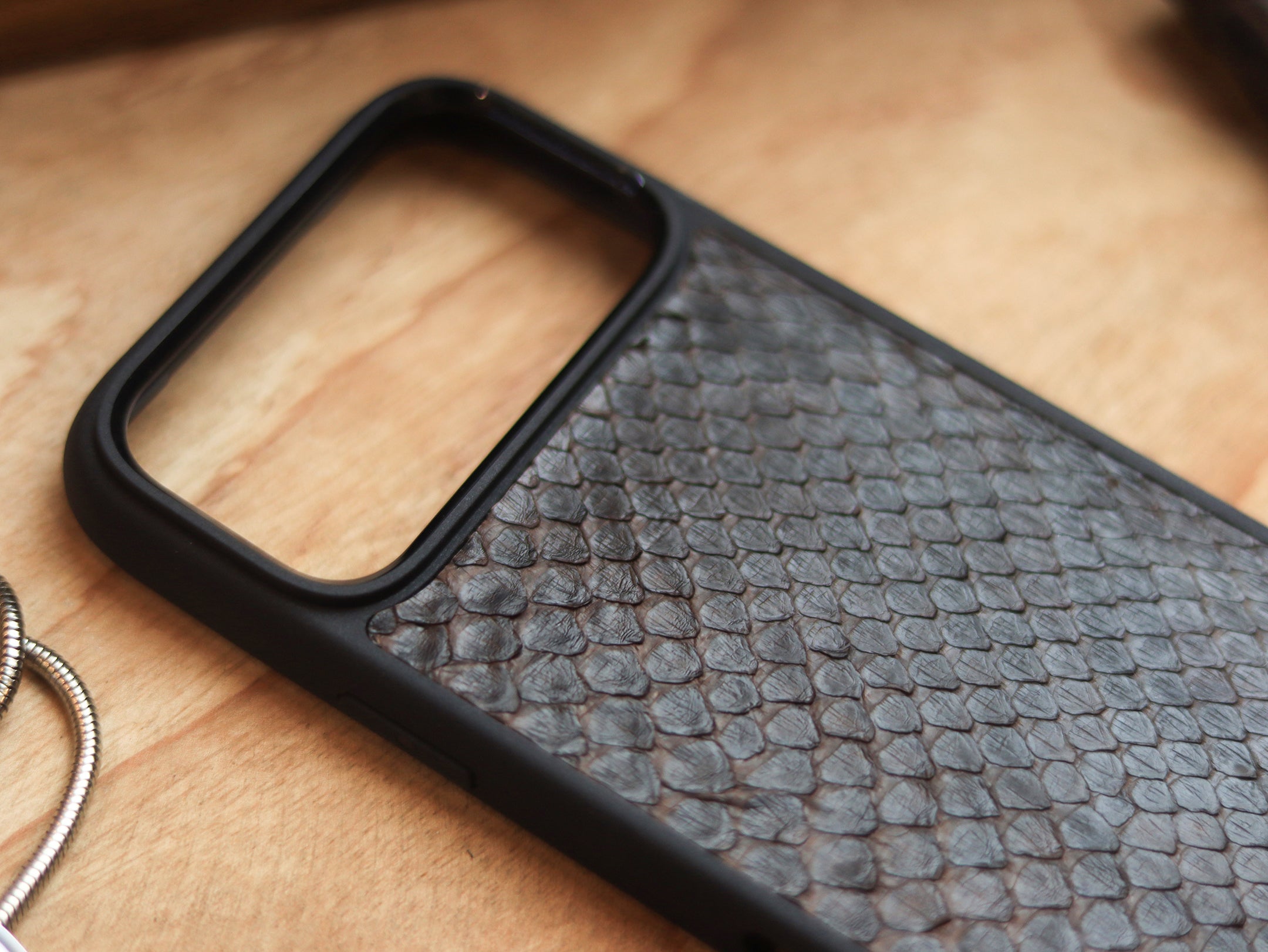 PECAN BROWN PYTHON SKIN MAGSAFE CASE