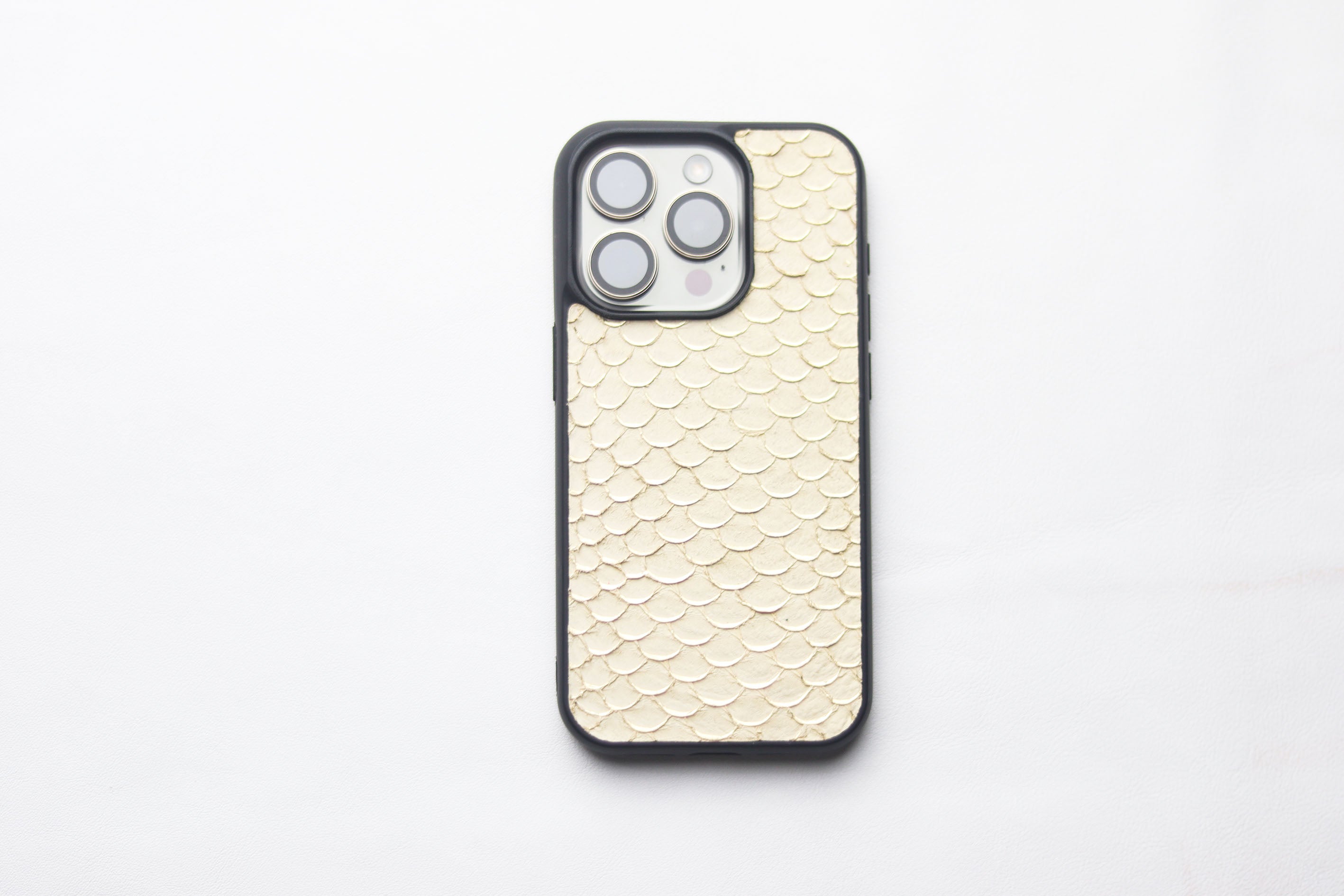 ALABASTER WHITE TILAPIA FISH SKIN PHONE CASE