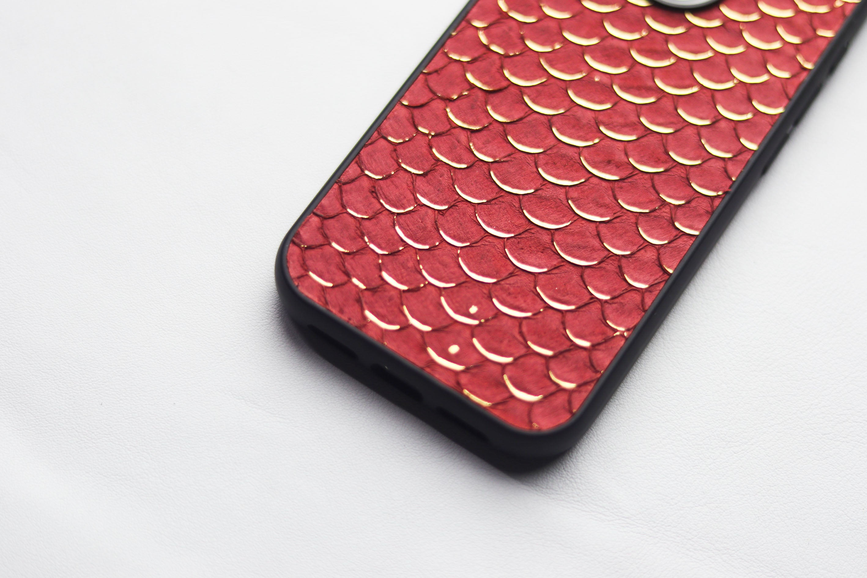 VIVID BURGUNDY TILAPIA FISH SKIN PHONE CASE