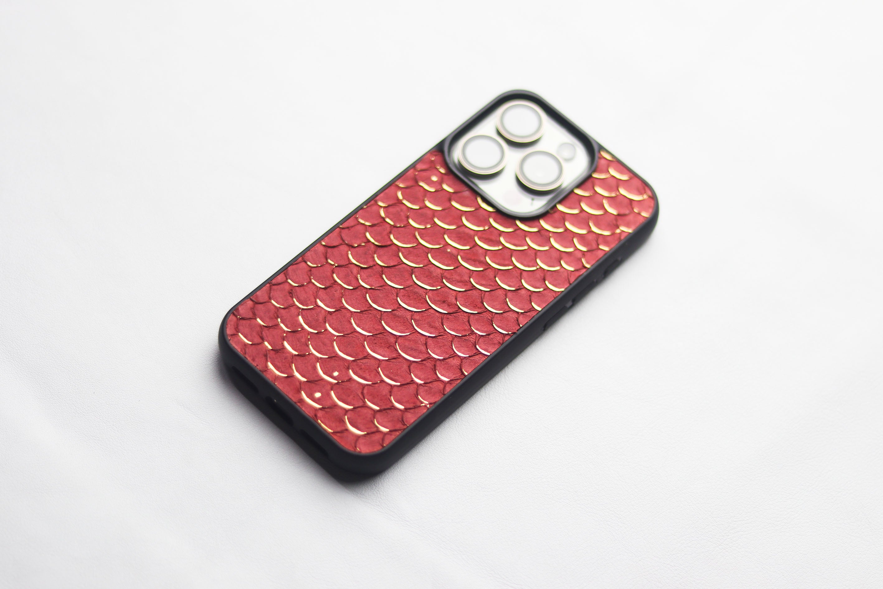 VIVID BURGUNDY TILAPIA FISH SKIN PHONE CASE