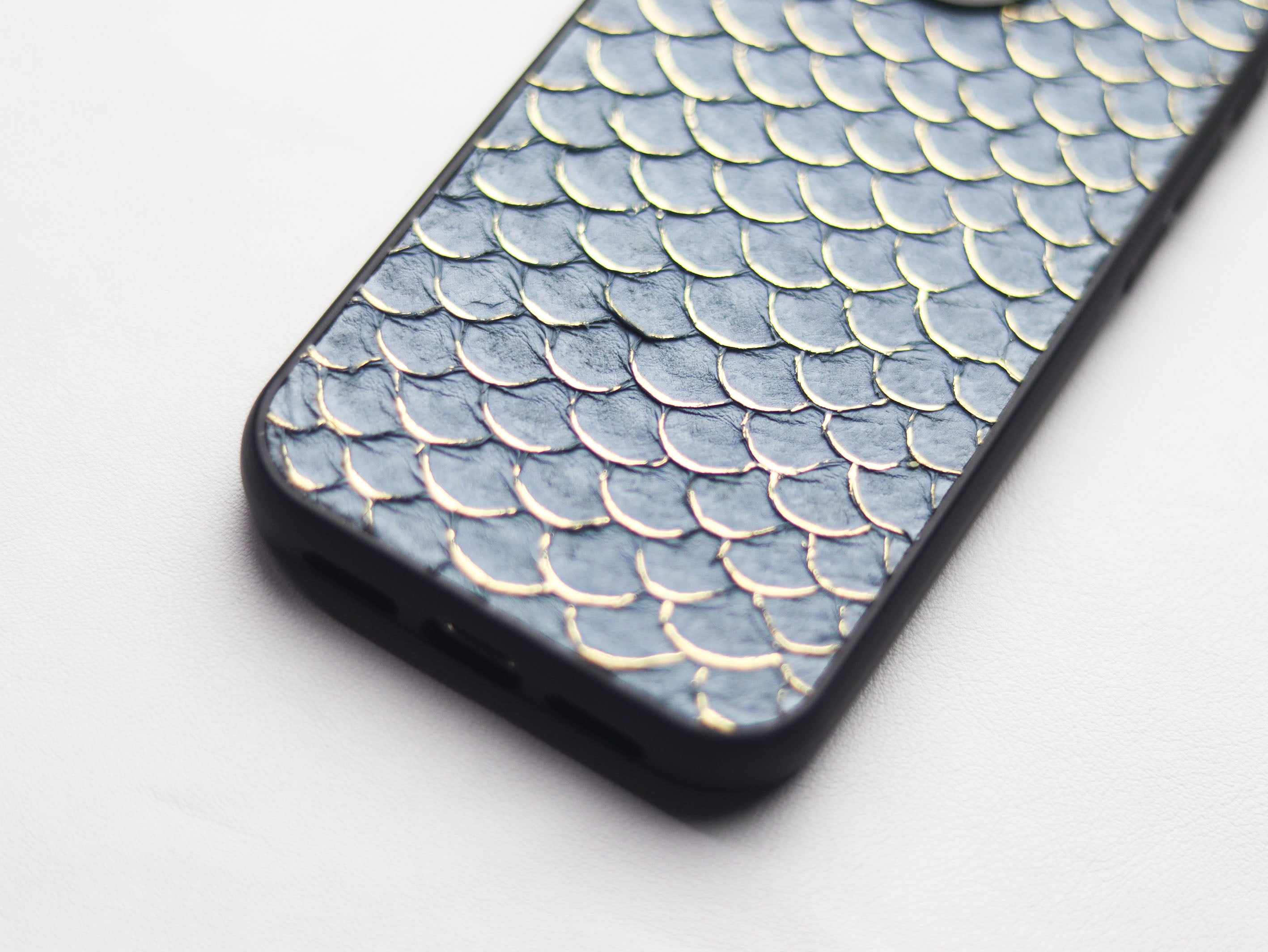 DENIM BLUE COLOR TILAPIA FISH SKIN PHONE CASE