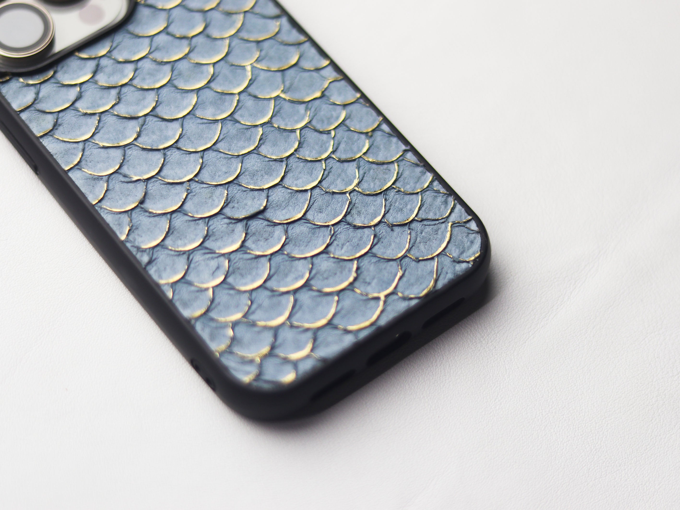 DENIM BLUE COLOR TILAPIA FISH SKIN PHONE CASE