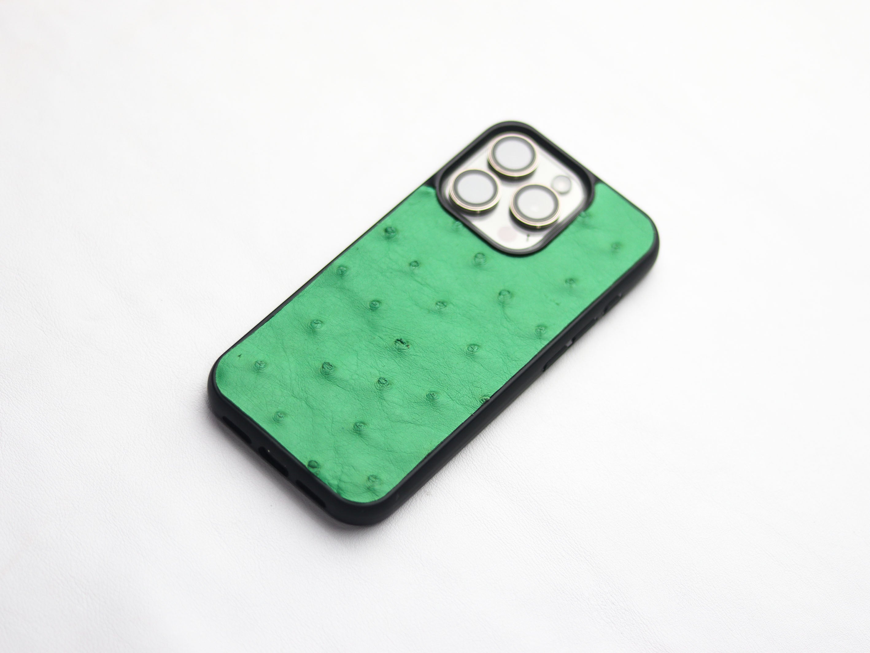 PARAKEET GREEN OSTRICH SKIN PHONE CASE (FOLLICLE)