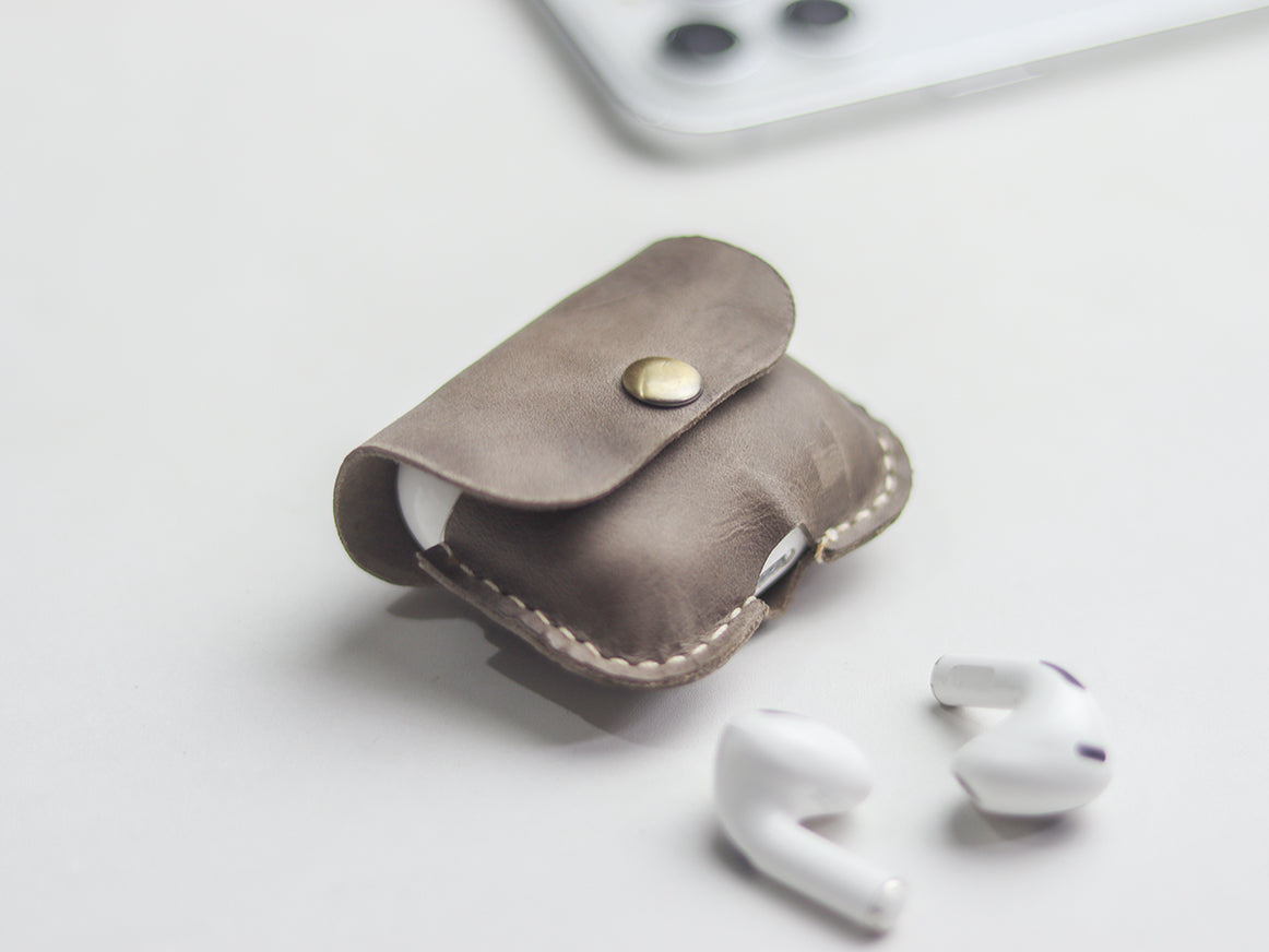 AIRPODS CLASSIC LEATHER CASE CHARCOAL GREY