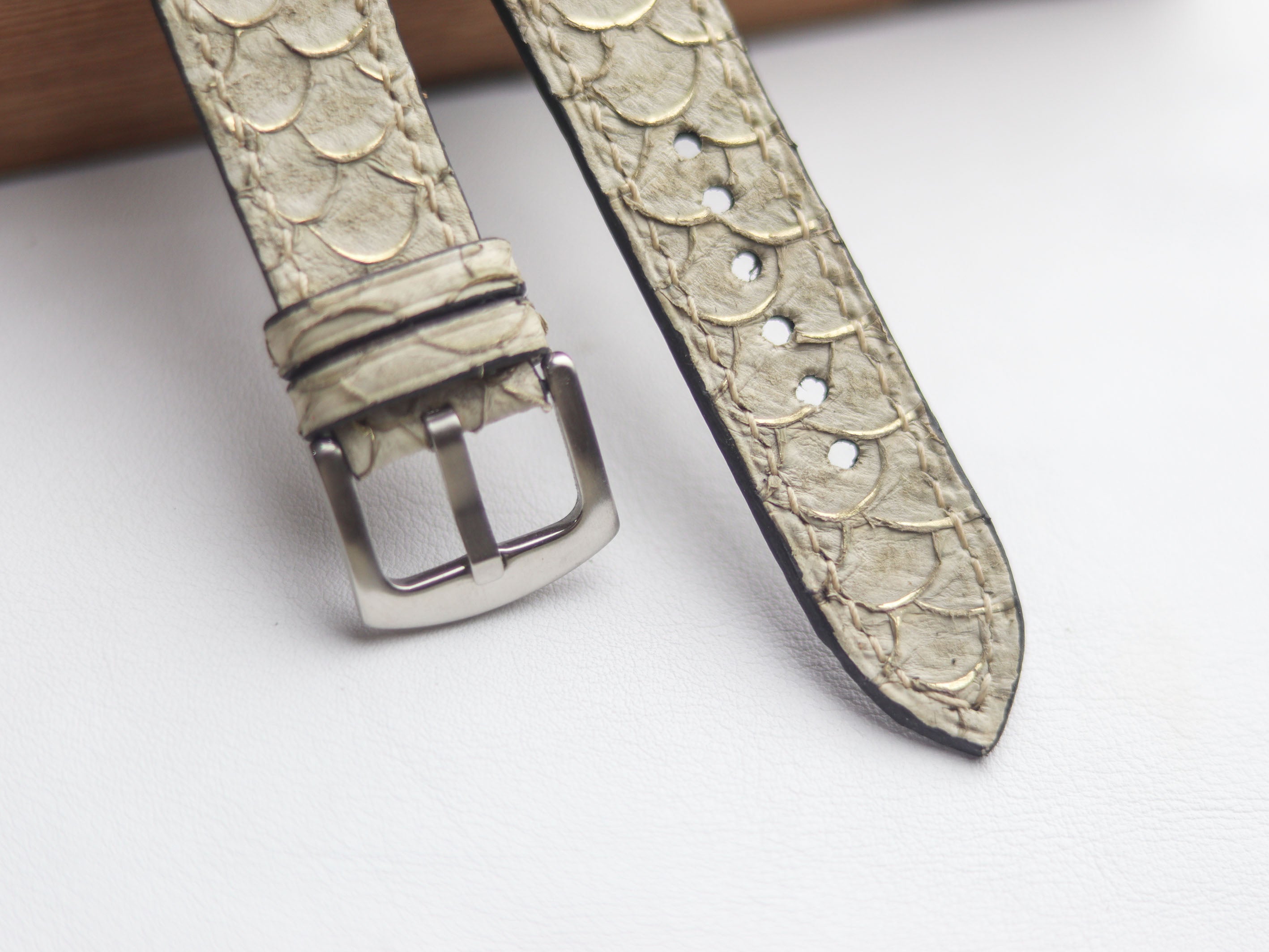 TILAPIA FISH SKIN WATCH STRAPS - CHIFFAN BIEGE