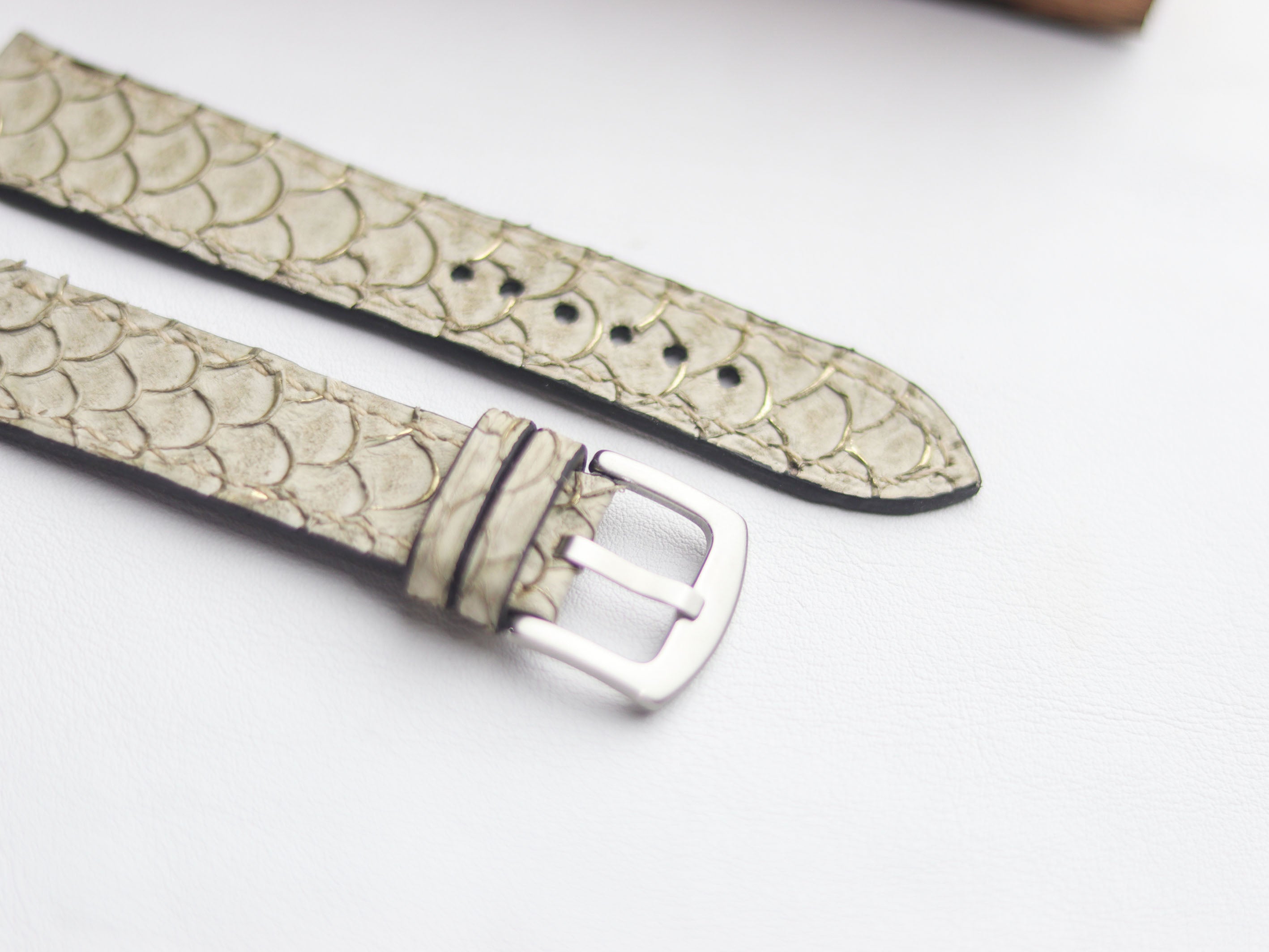 TILAPIA FISH SKIN WATCH STRAPS - CHIFFAN BIEGE