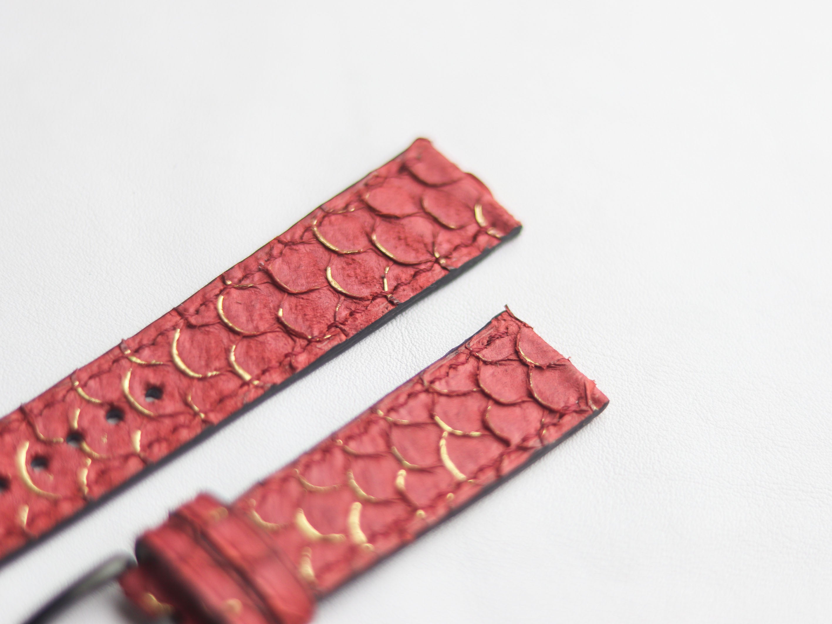 TILAPIA FISH SKIN WATCH STRAPS - VIVID BURGUNDY