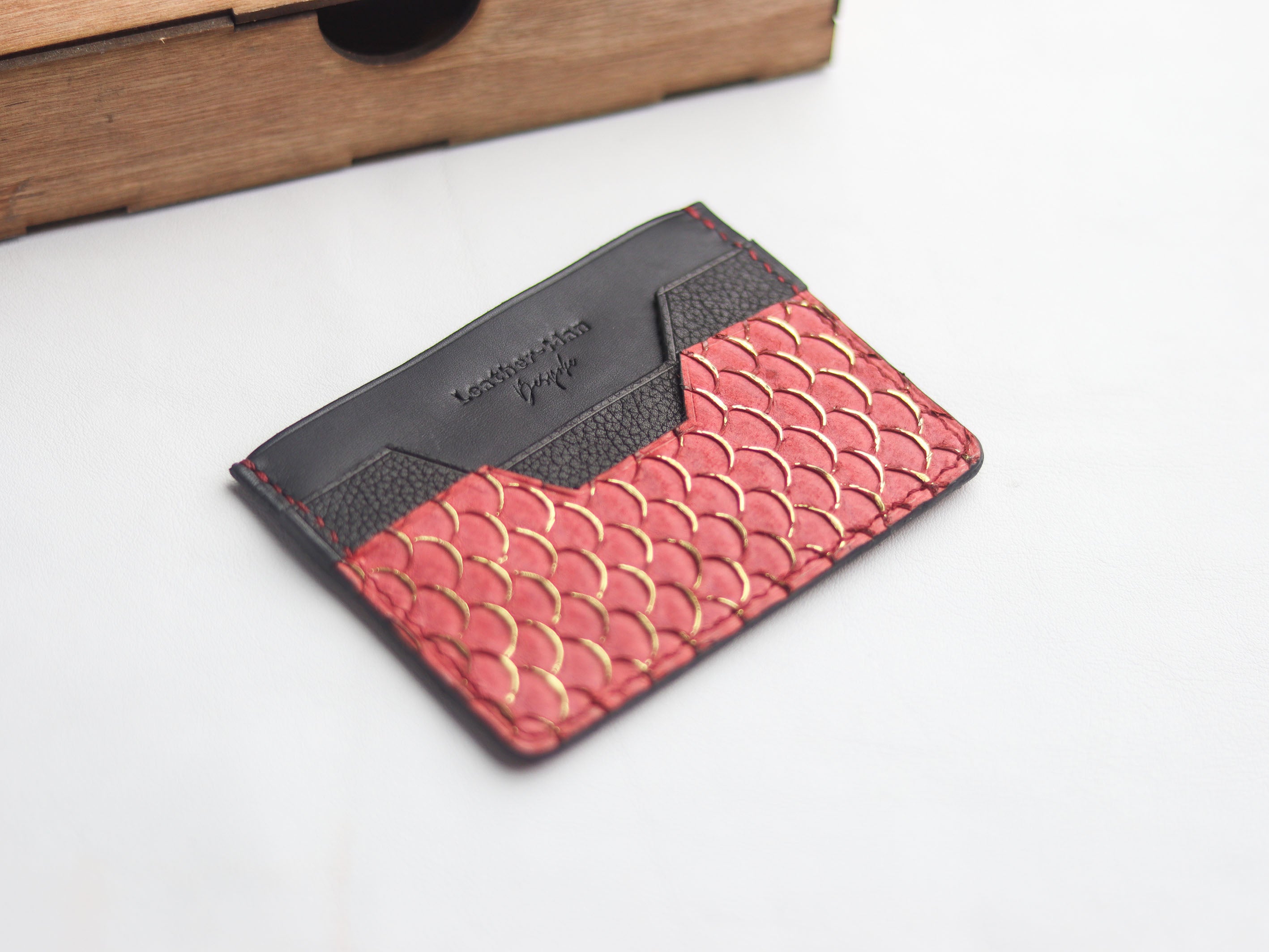 AUGUSTUS - MINIMAL WALLET VIVID BURGUNDY TILAPIA FISH SKIN