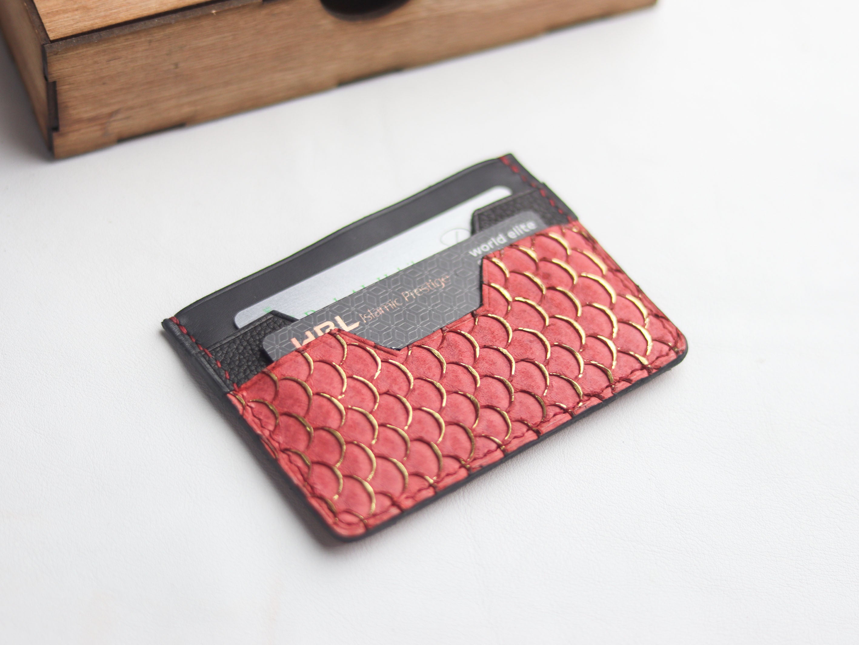 AUGUSTUS - MINIMAL WALLET VIVID BURGUNDY TILAPIA FISH SKIN