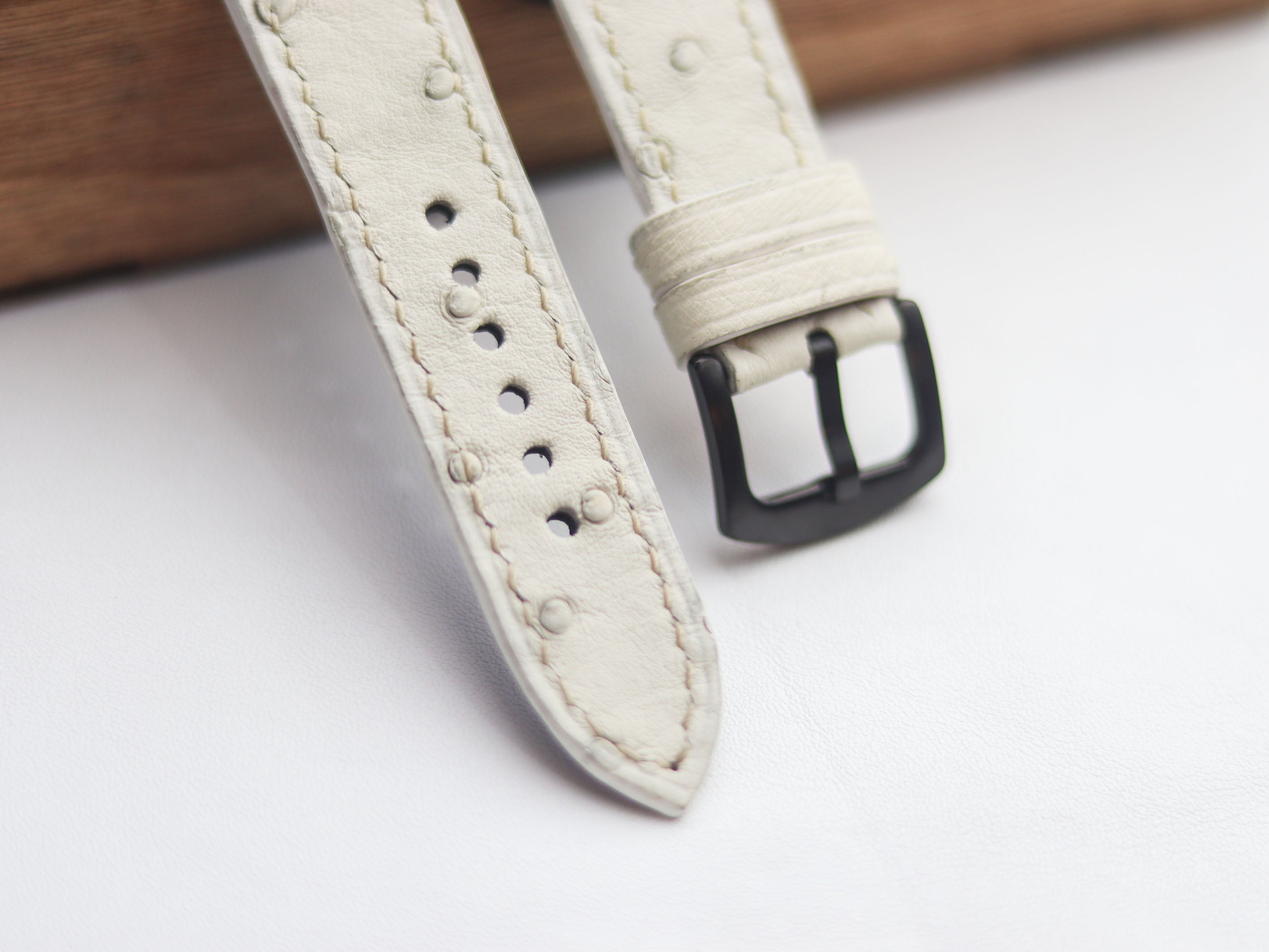 OSTRICH SKIN WATCH STRAPS - SERBING WHITE (FOLLICLE)