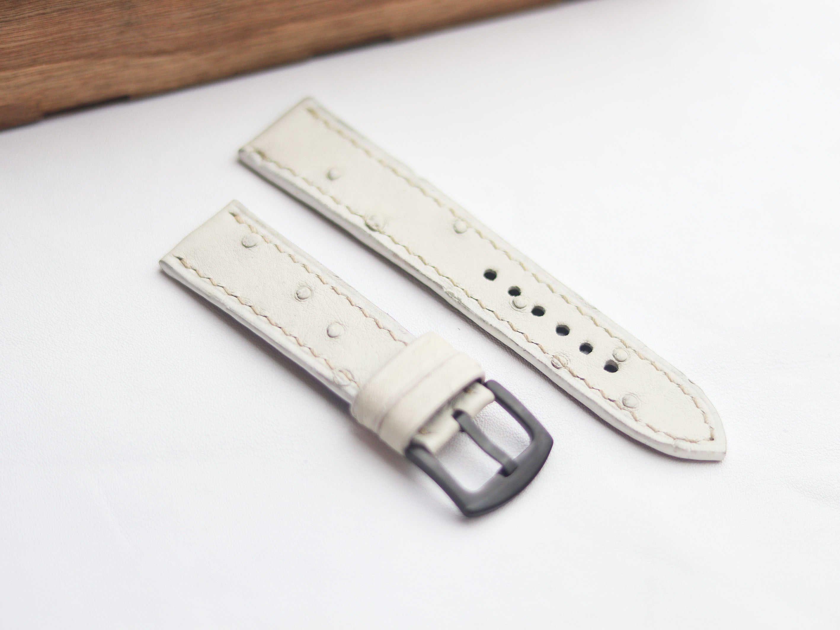 OSTRICH SKIN WATCH STRAPS - SERBING WHITE (FOLLICLE)