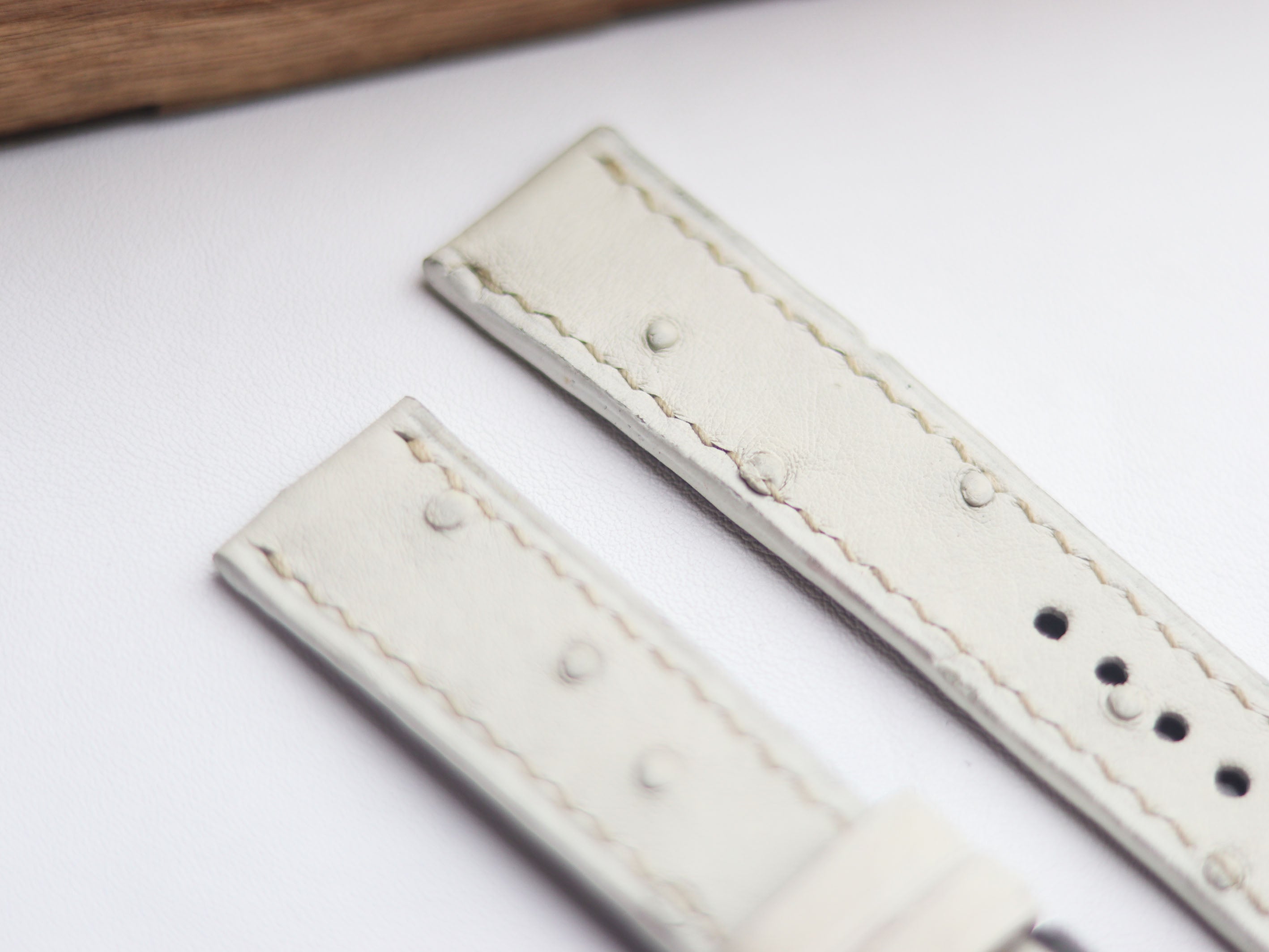 OSTRICH SKIN WATCH STRAPS - SERBING WHITE (FOLLICLE)