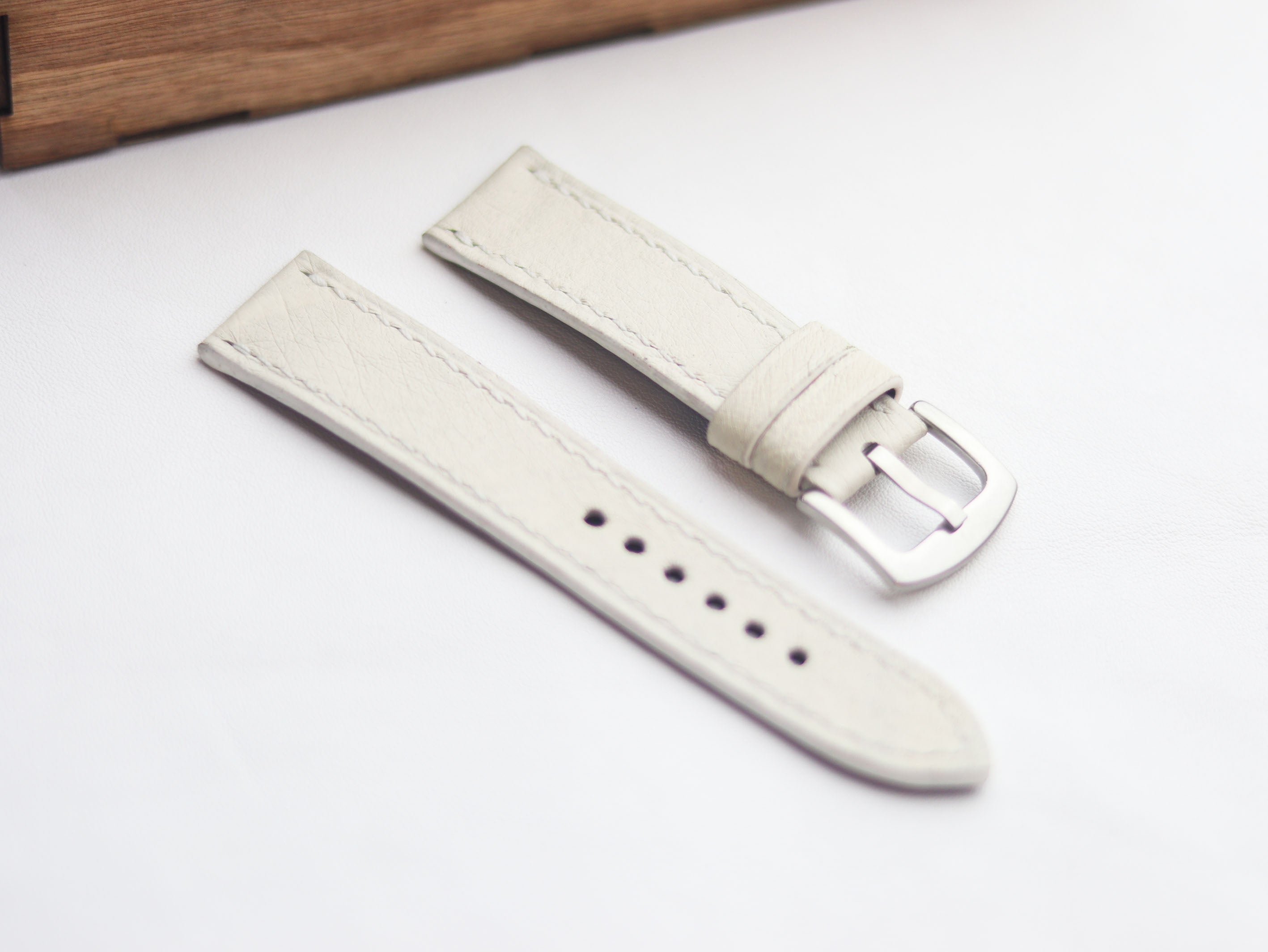 OSTRICH SKIN WATCH STRAPS - SERBING WHITE (NON-FOLLICLE)