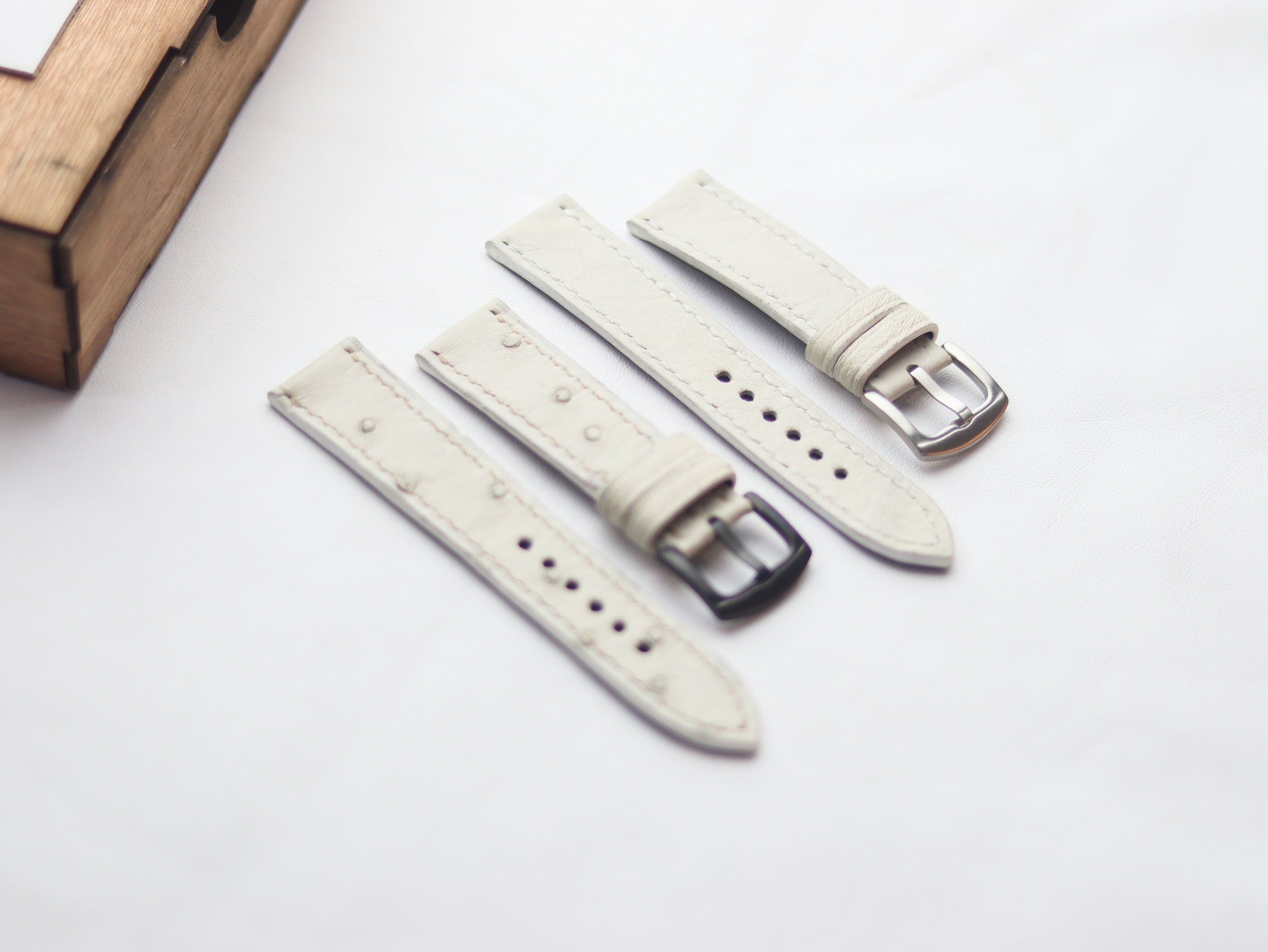 OSTRICH SKIN WATCH STRAPS - SERBING WHITE (FOLLICLE)