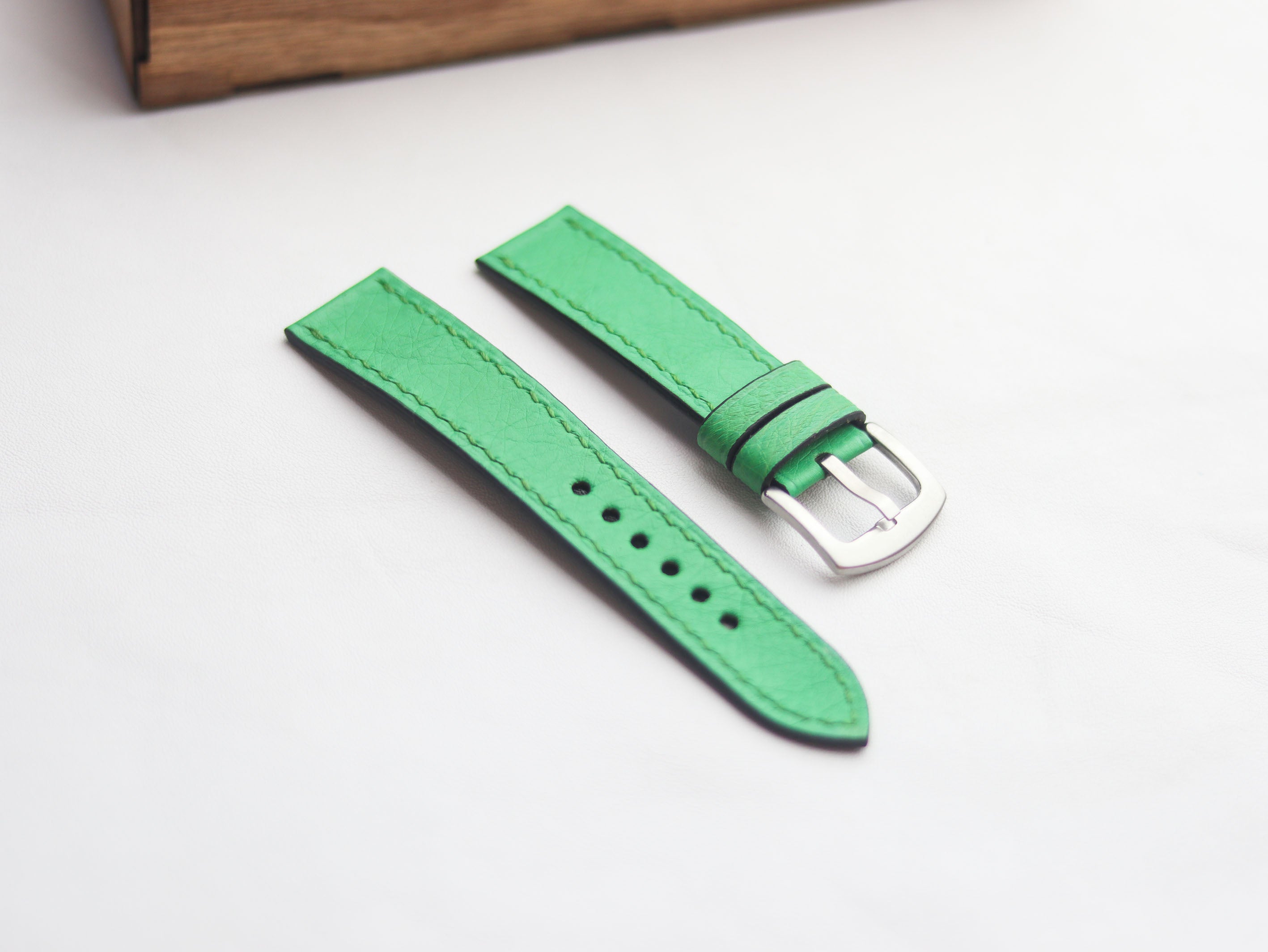 OSTRICH SKIN WATCH STRAPS - PARAKEET GREEN (NON-FOLLICLE)