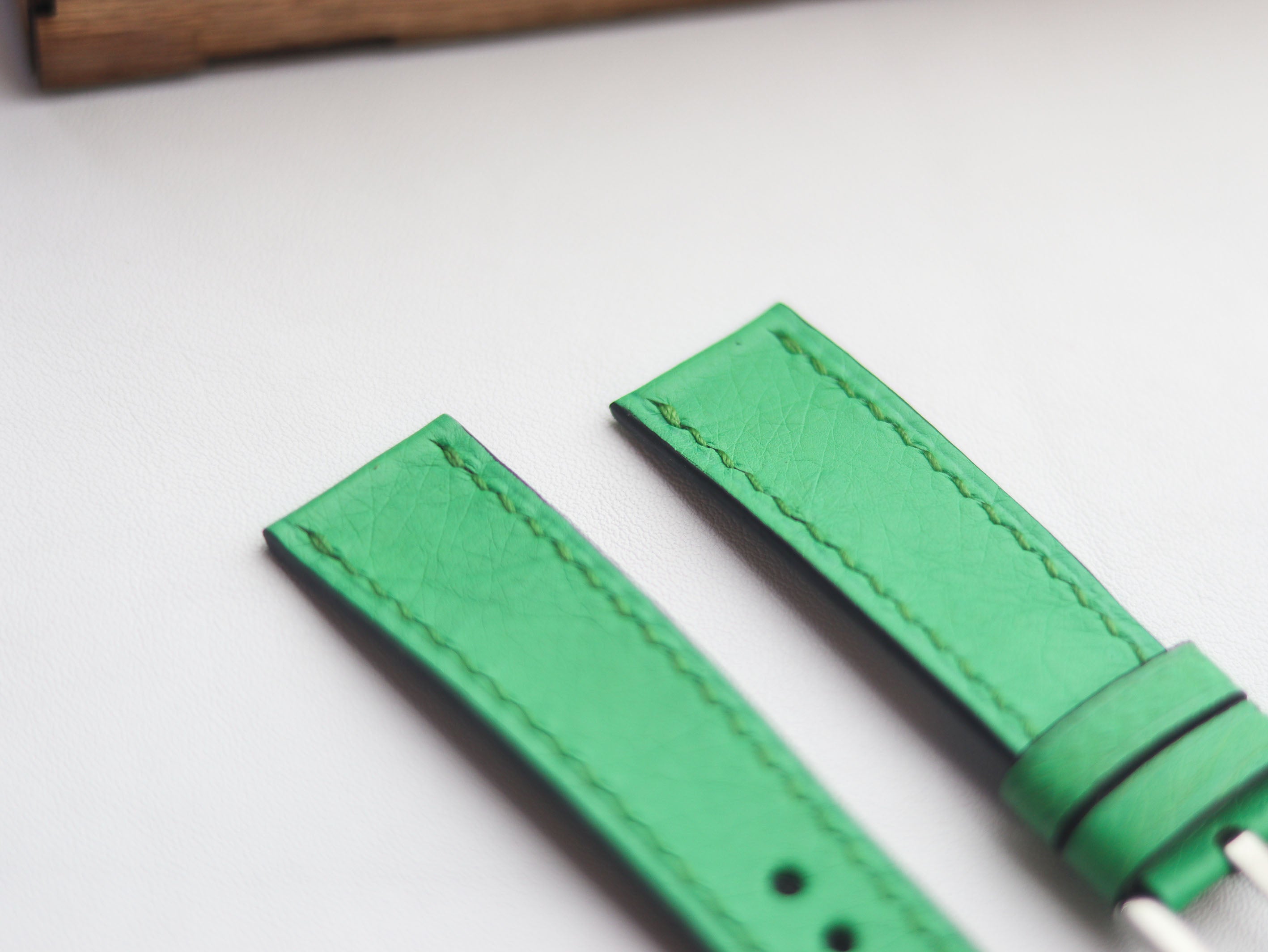 OSTRICH SKIN WATCH STRAPS - PARAKEET GREEN (NON-FOLLICLE)