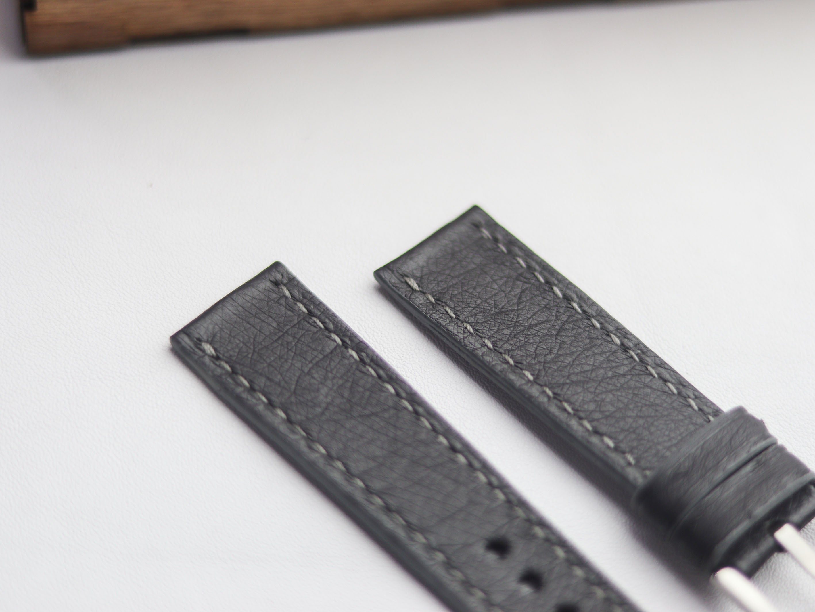 OSTRICH SKIN WATCH STRAPS - SHARK GRAY (NON-FOLLICLE)