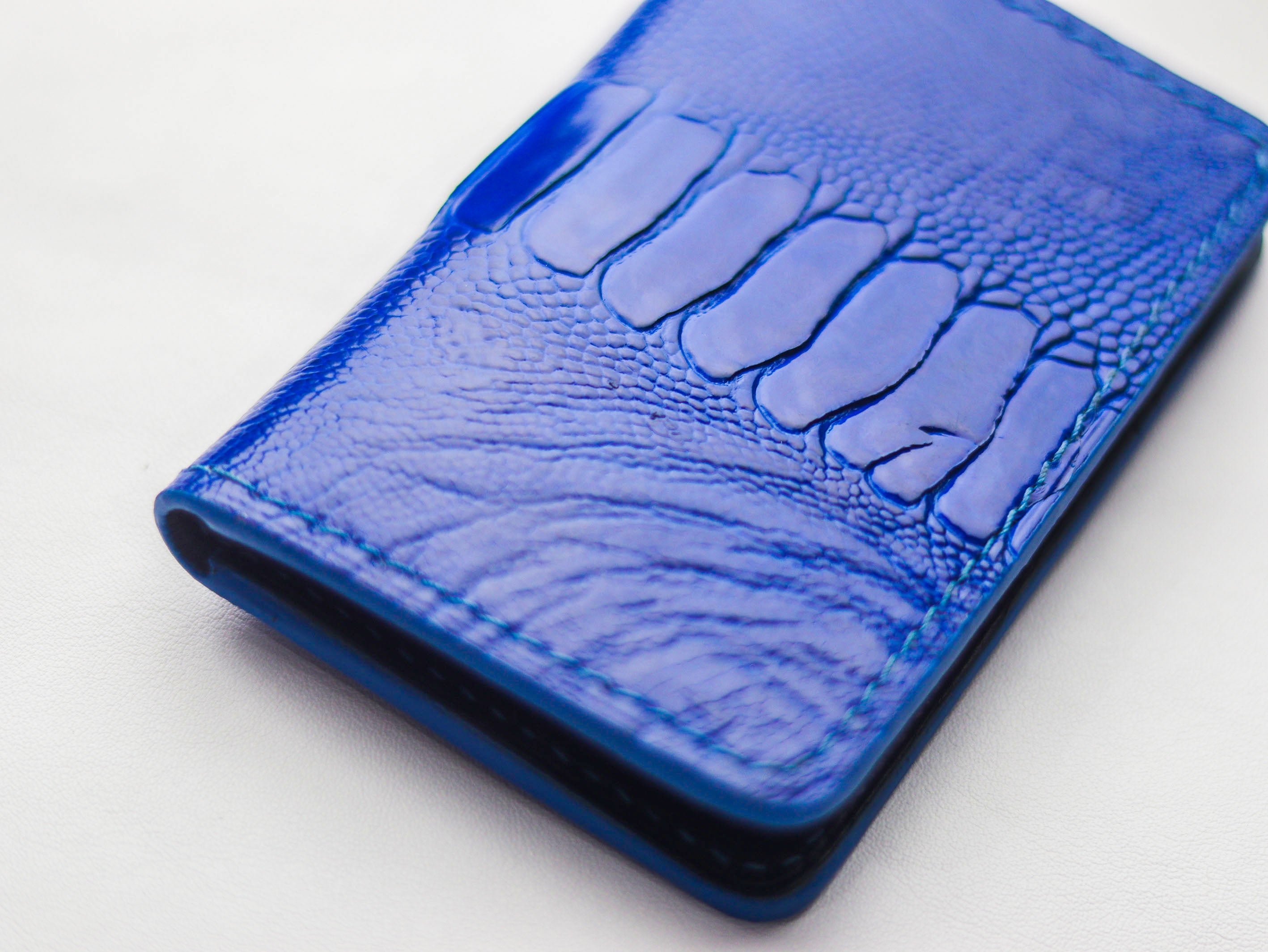 ARTEMUS - BIFOLD CARD WALLET COBALT BLUE RICH LEG SKIN