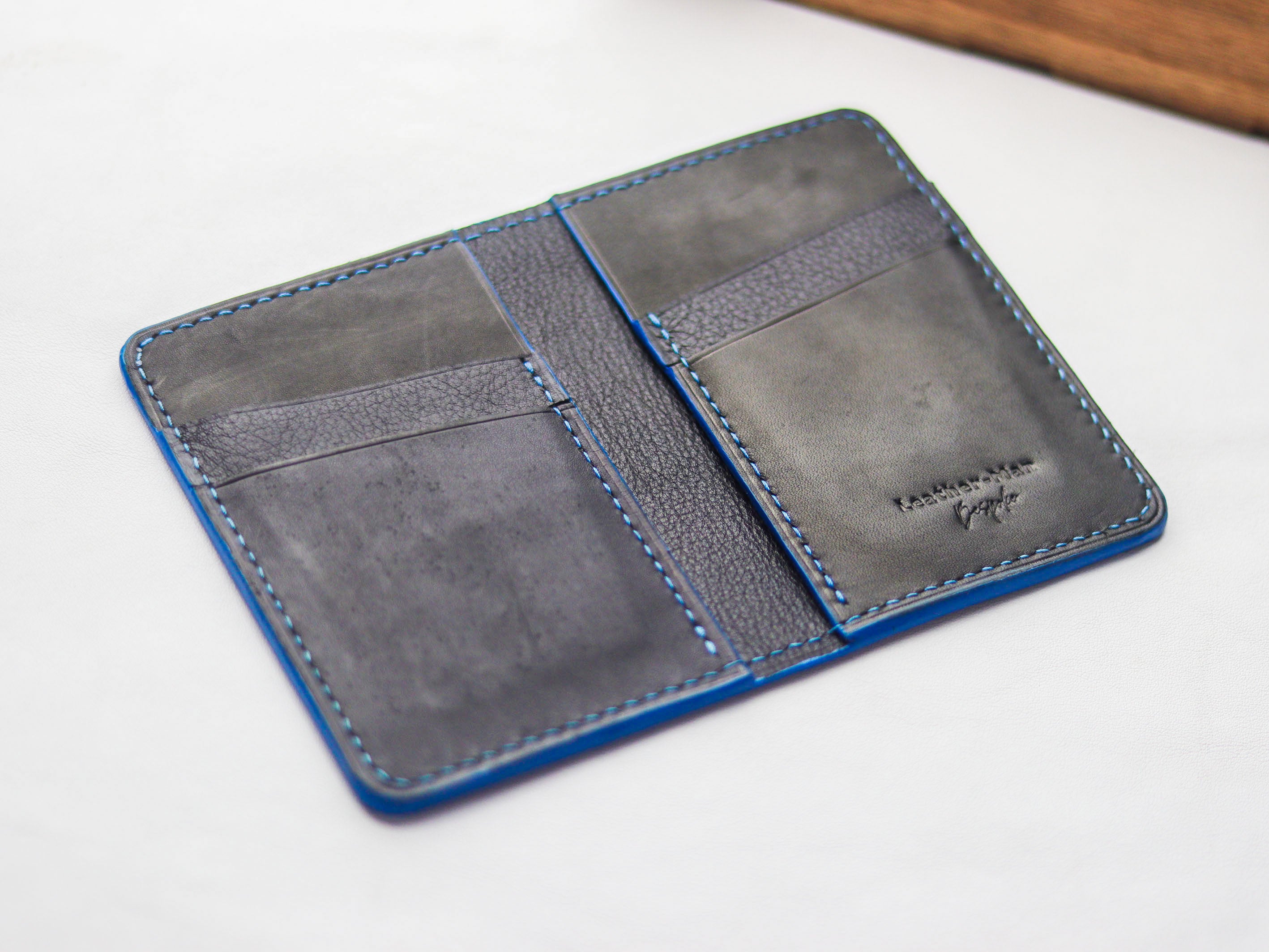 ARTEMUS - BIFOLD CARD WALLET COBALT BLUE RICH LEG SKIN