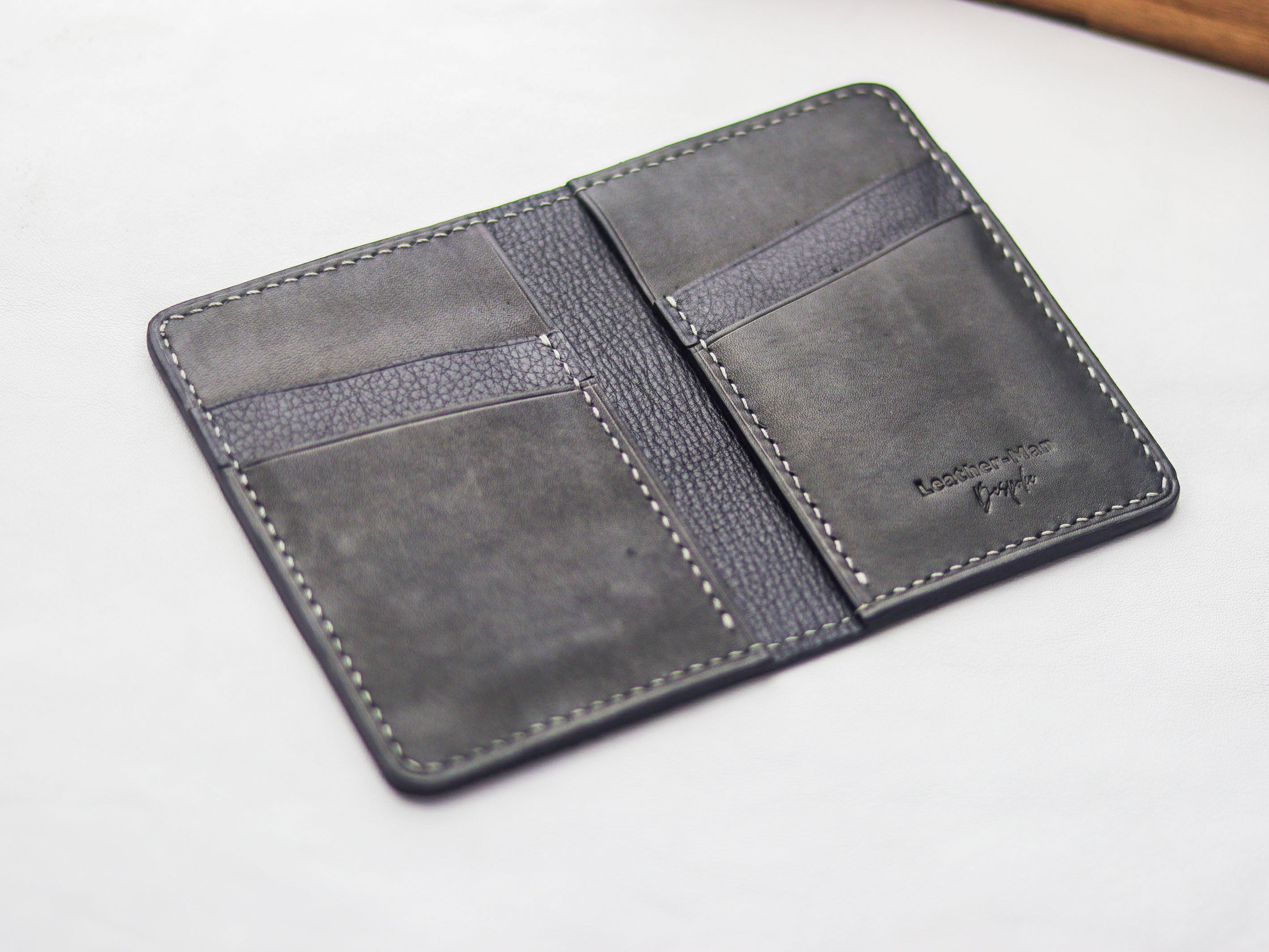 ARTEMUS - BIFOLD CARD WALLET GRAPHITE GRAY OSTRICH LEG SKIN