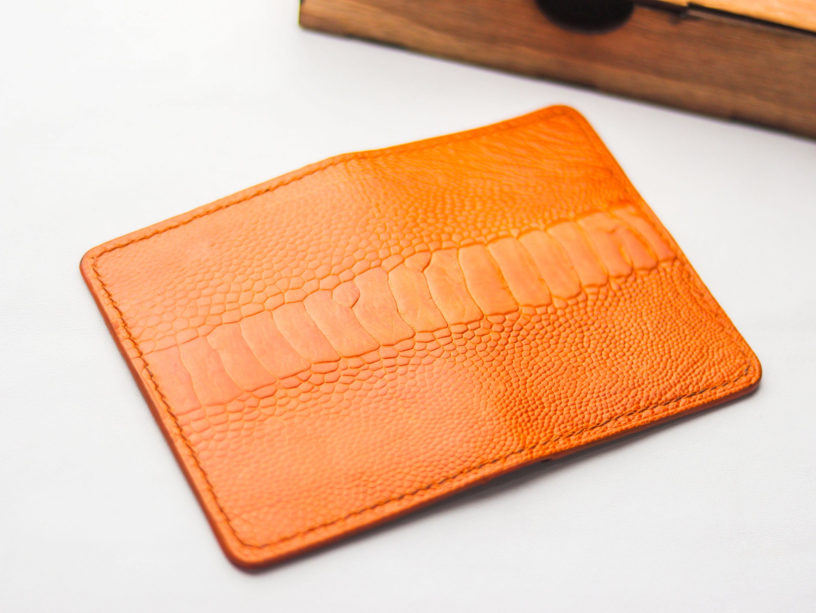 ARTEMUS - BIFOLD CARD WALLET TANGERINE ORANGE OSTRICH LEG SKIN