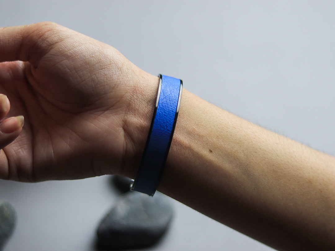BLISK - OSTRICH SKIN CUFFS