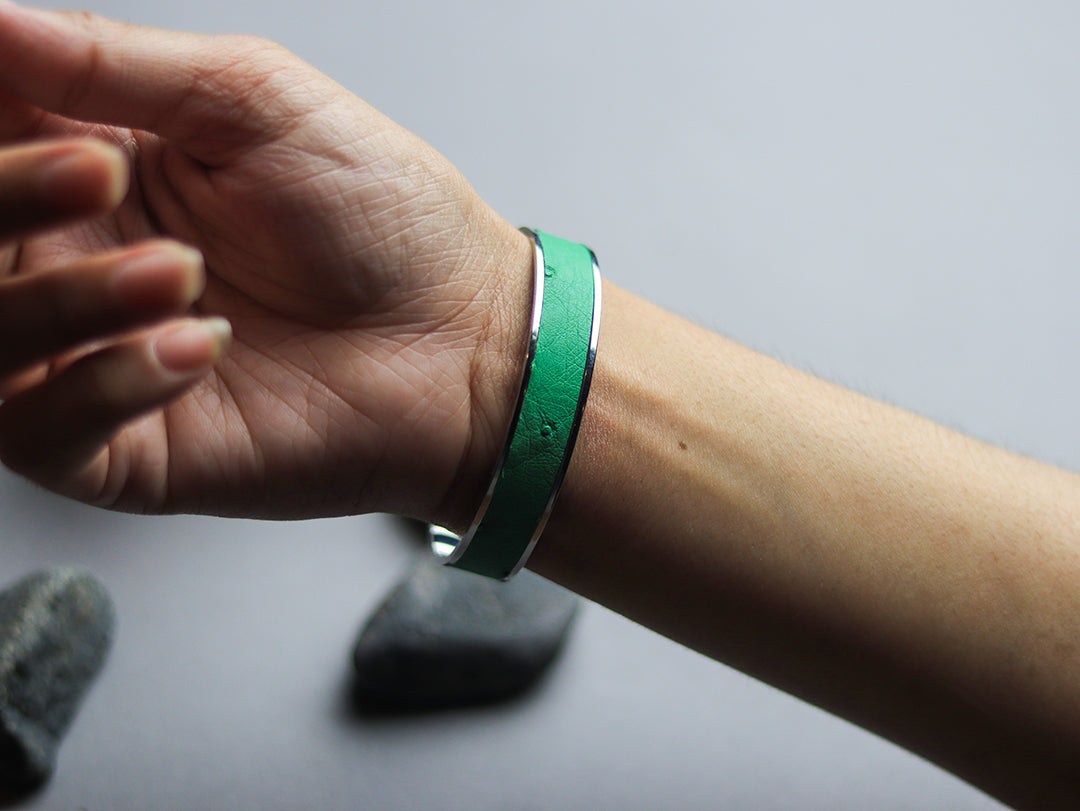 BLISK - OSTRICH SKIN CUFFS