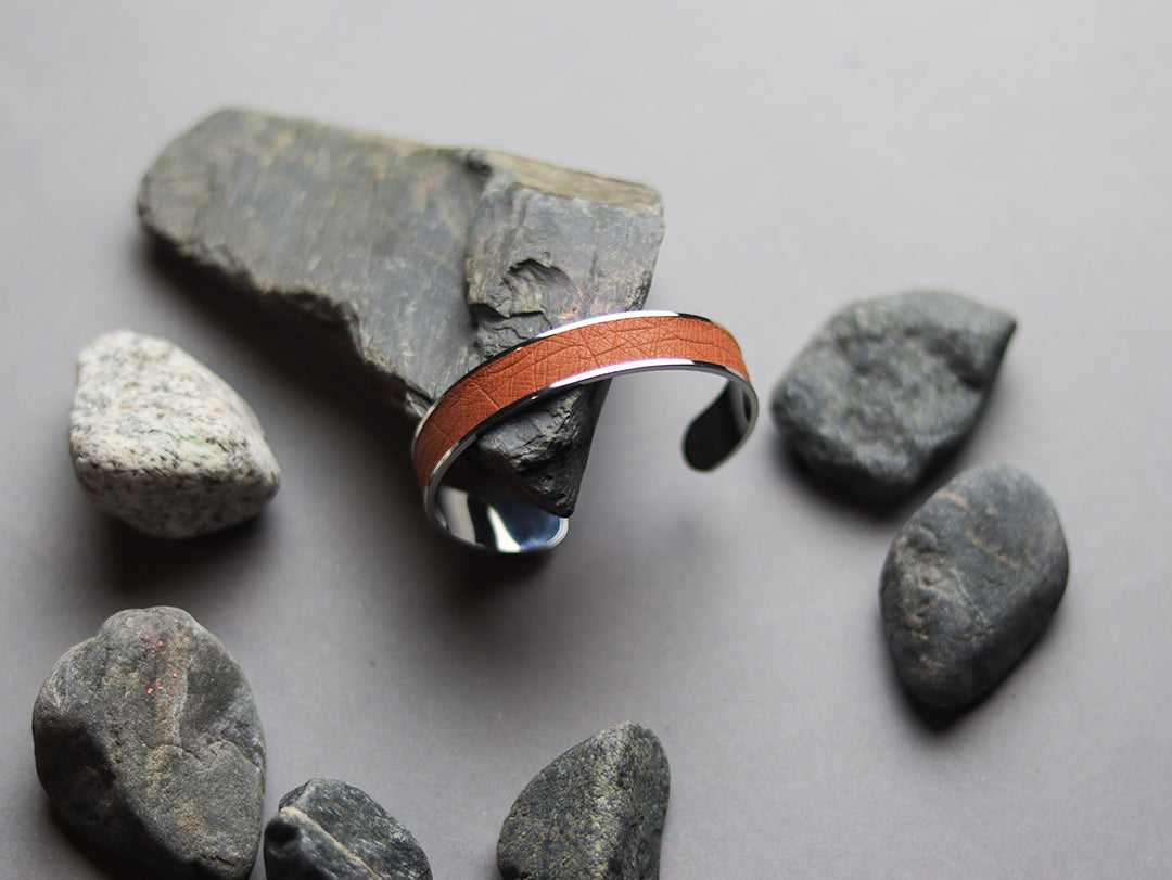 BLISK - OSTRICH SKIN CUFFS