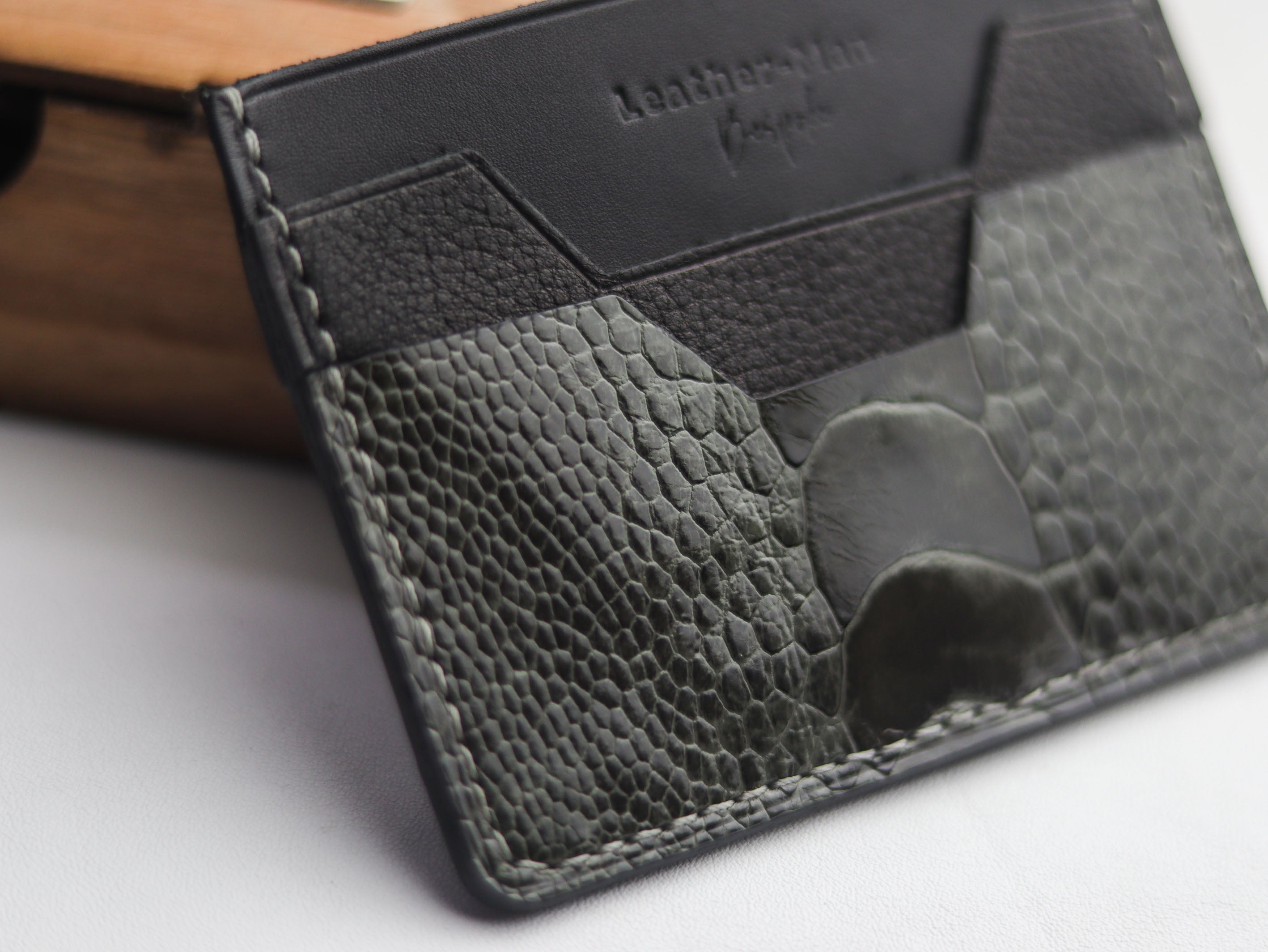 AUGUSTUS - MINIMAL WALLET GRAPHITE GRAY OSTRICH LEG SKIN