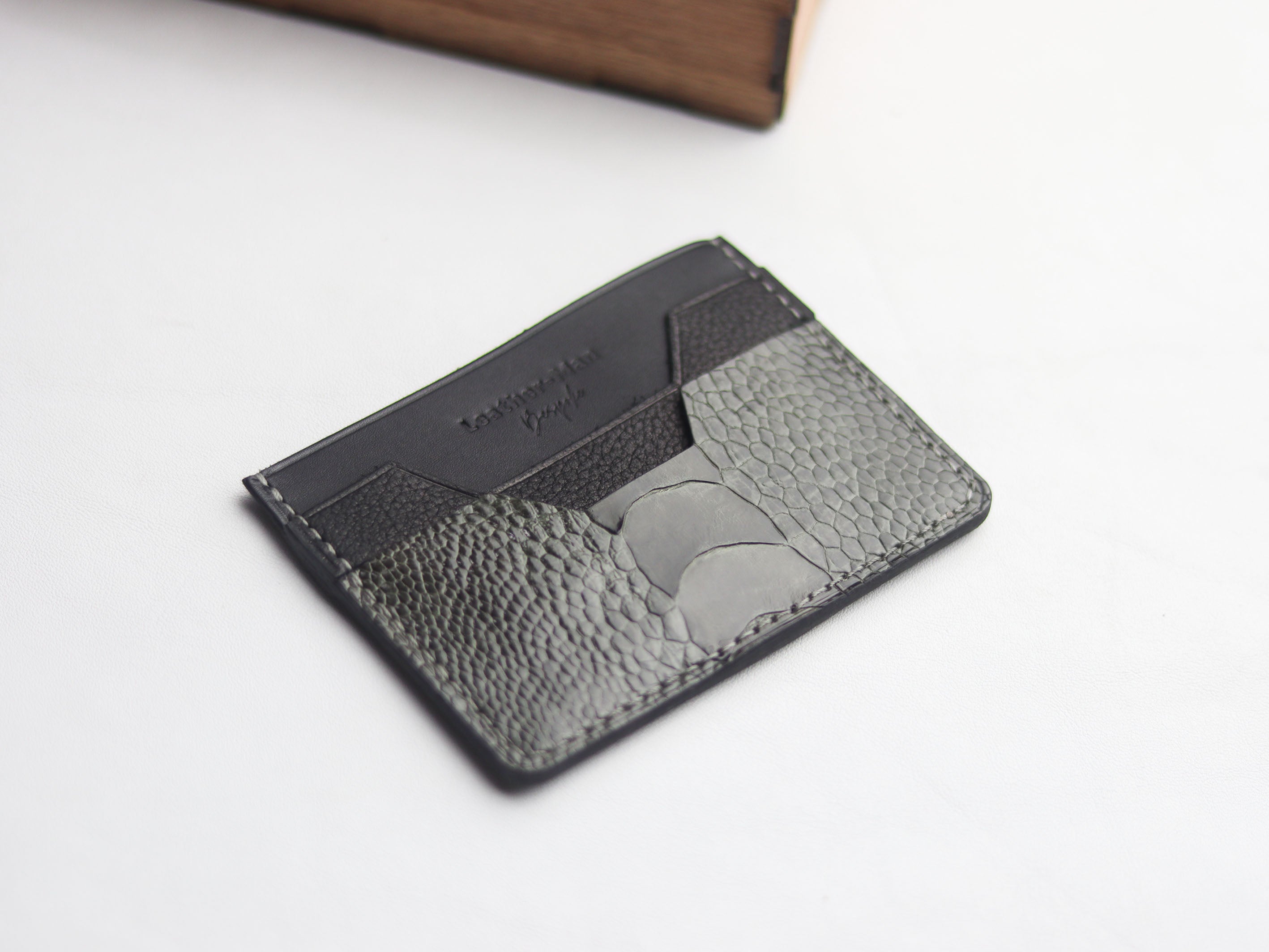 AUGUSTUS - MINIMAL WALLET GRAPHITE GRAY OSTRICH LEG SKIN