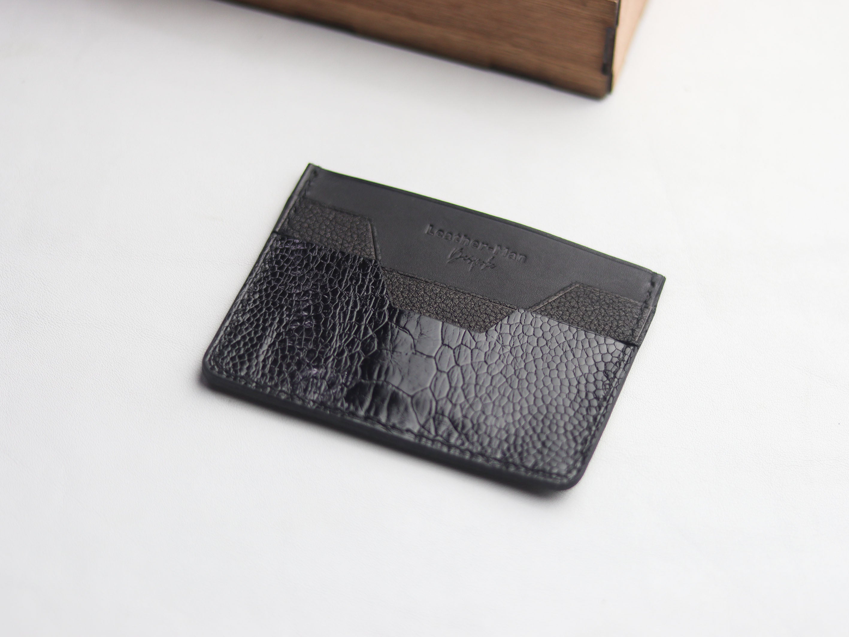 AUGUSTUS - MINIMAL WALLET RAVEN BLACK OSTRICH LEG SKIN