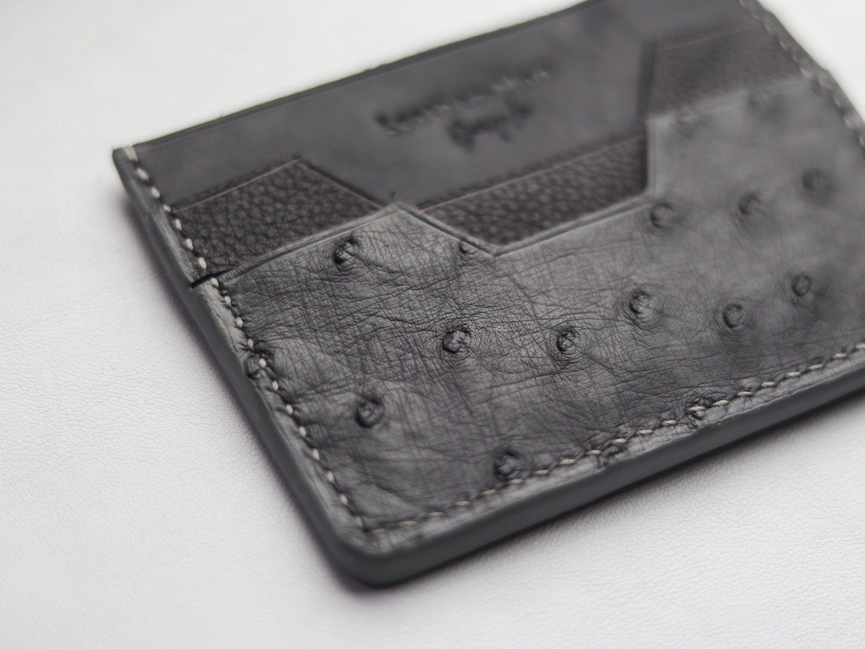 AUGUSTUS - MINIMAL WALLET SHARK GRAY OSTRICH SKIN