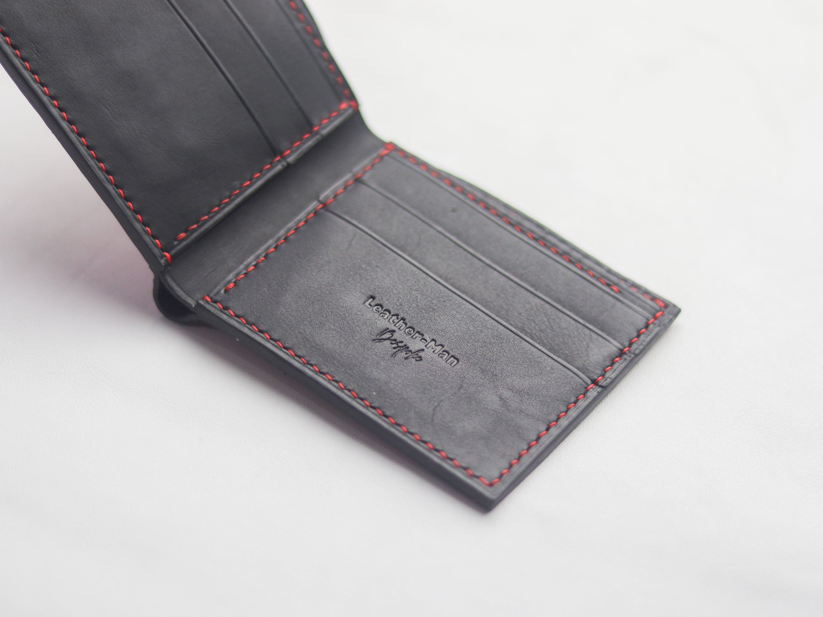 WYNTON - BIFOLD WALLET VENETIAN RED PYTHON SKIN