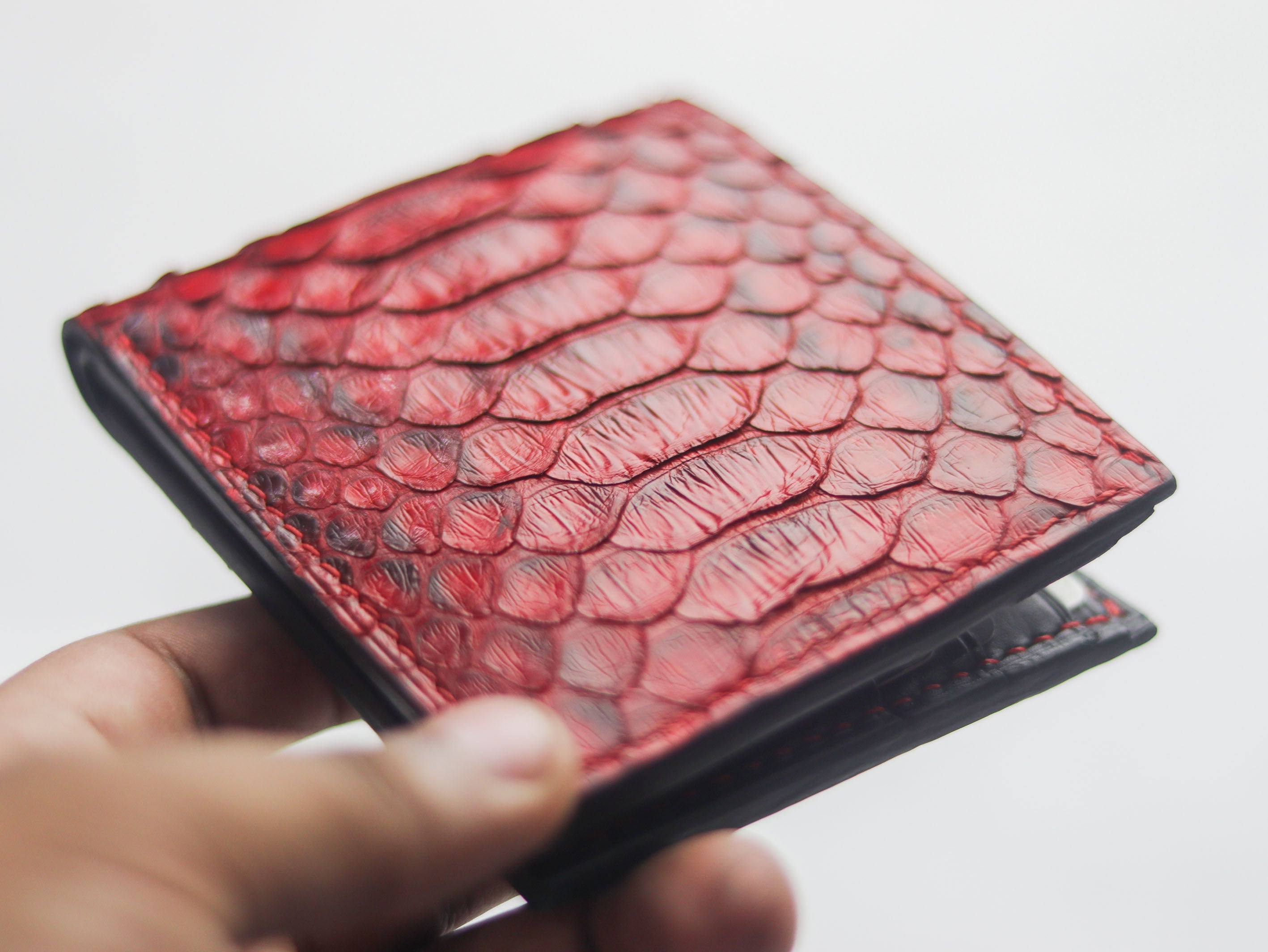 WYNTON - BIFOLD WALLET VENETIAN RED PYTHON SKIN