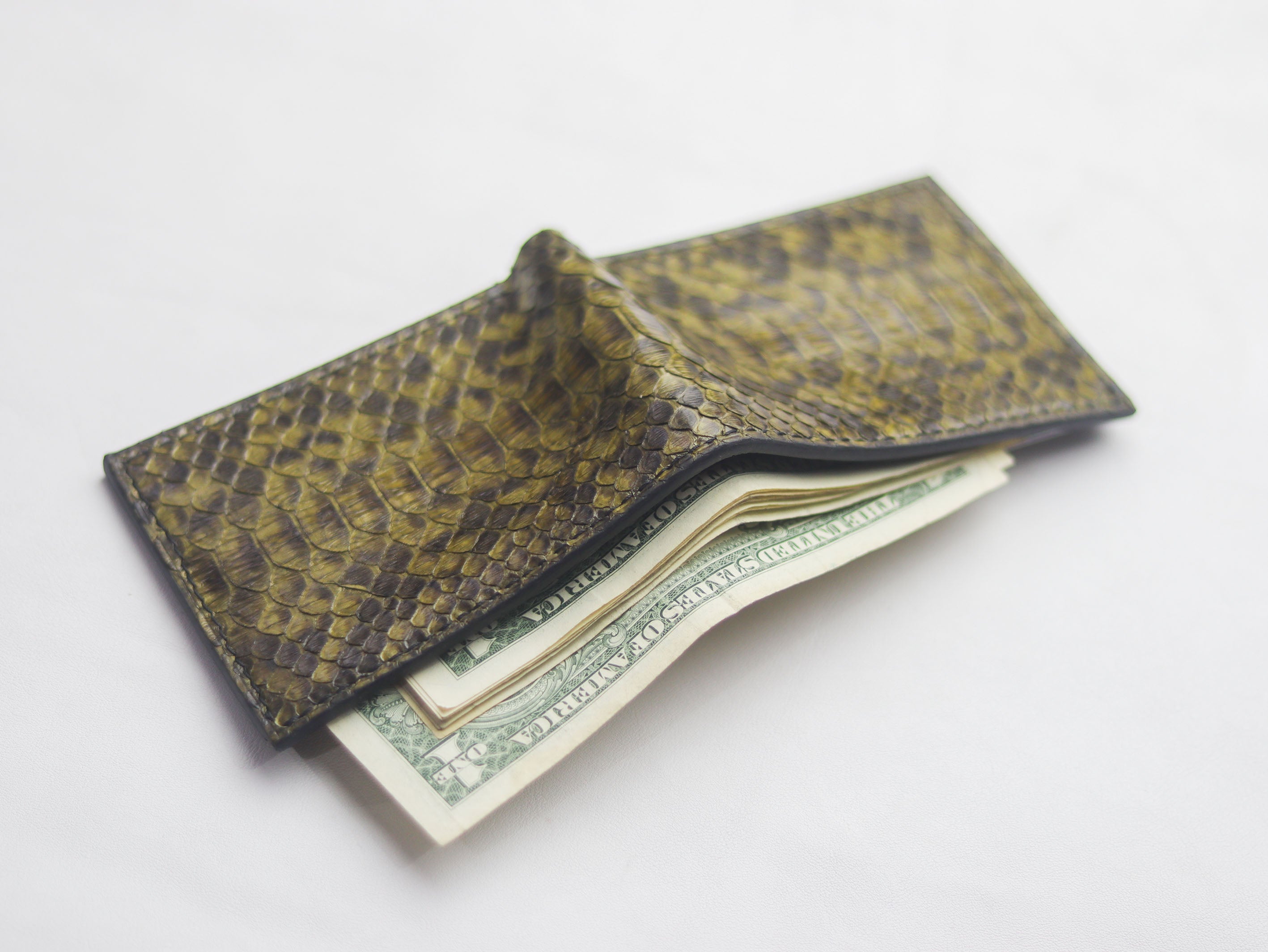 WYNTON - BIFOLD WALLET JUNIPER GREEN PYTHON SKIN