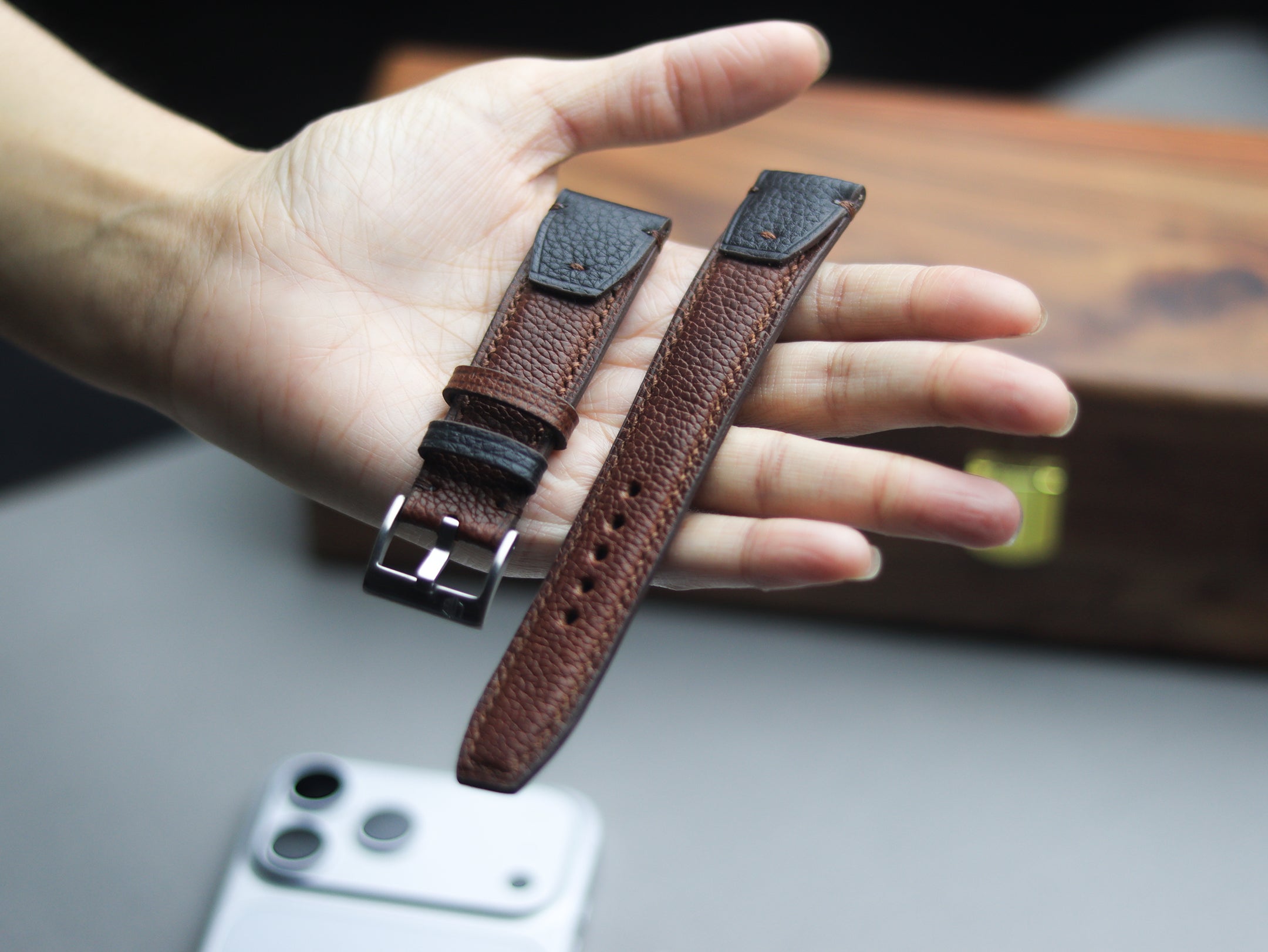 INVERTO WATCH STRAPS - BRUNETTE BROWN CALF LEATHER