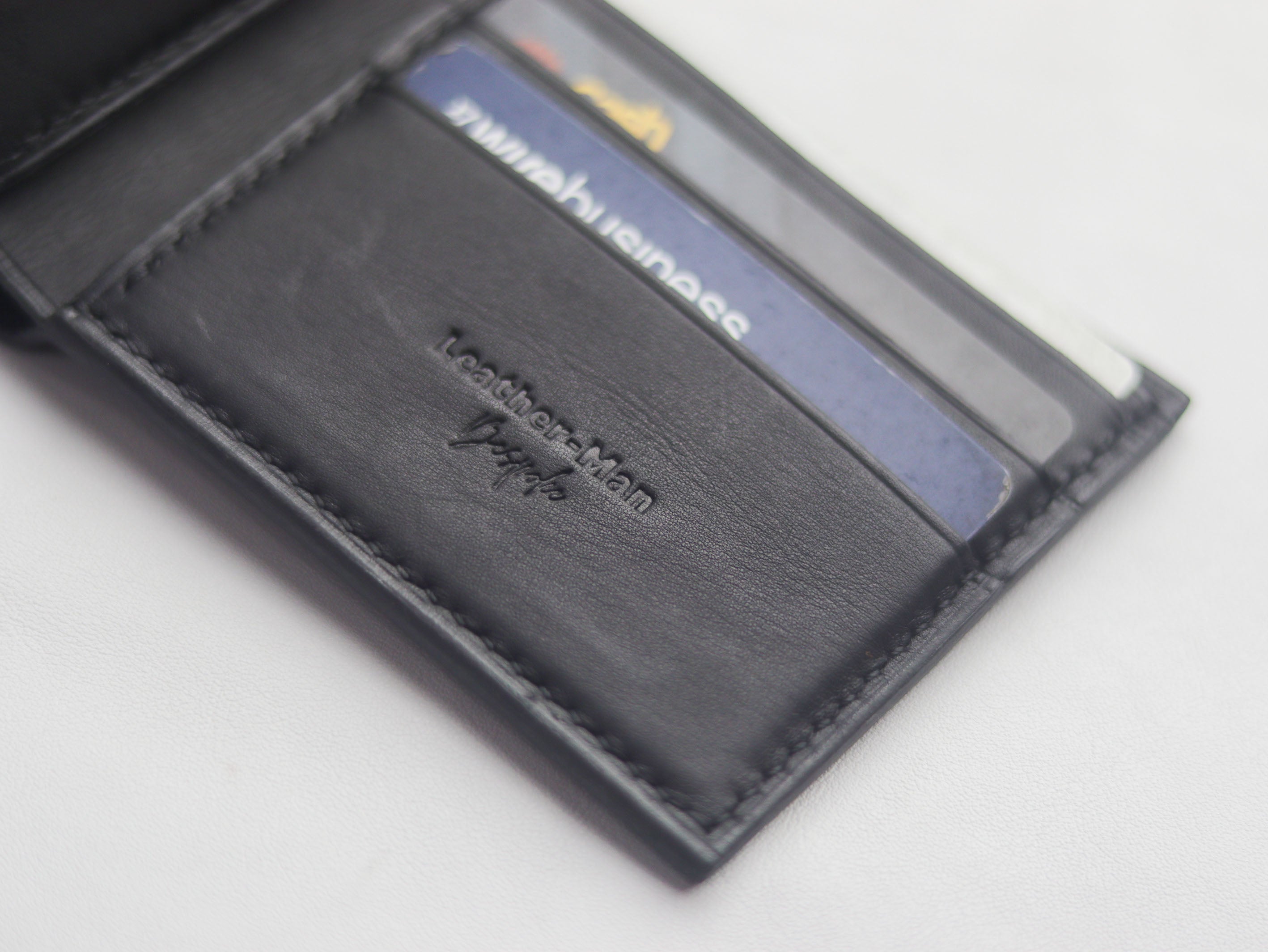 WYNTON - BIFOLD WALLET RAVEN BLACK PYTHON SKIN